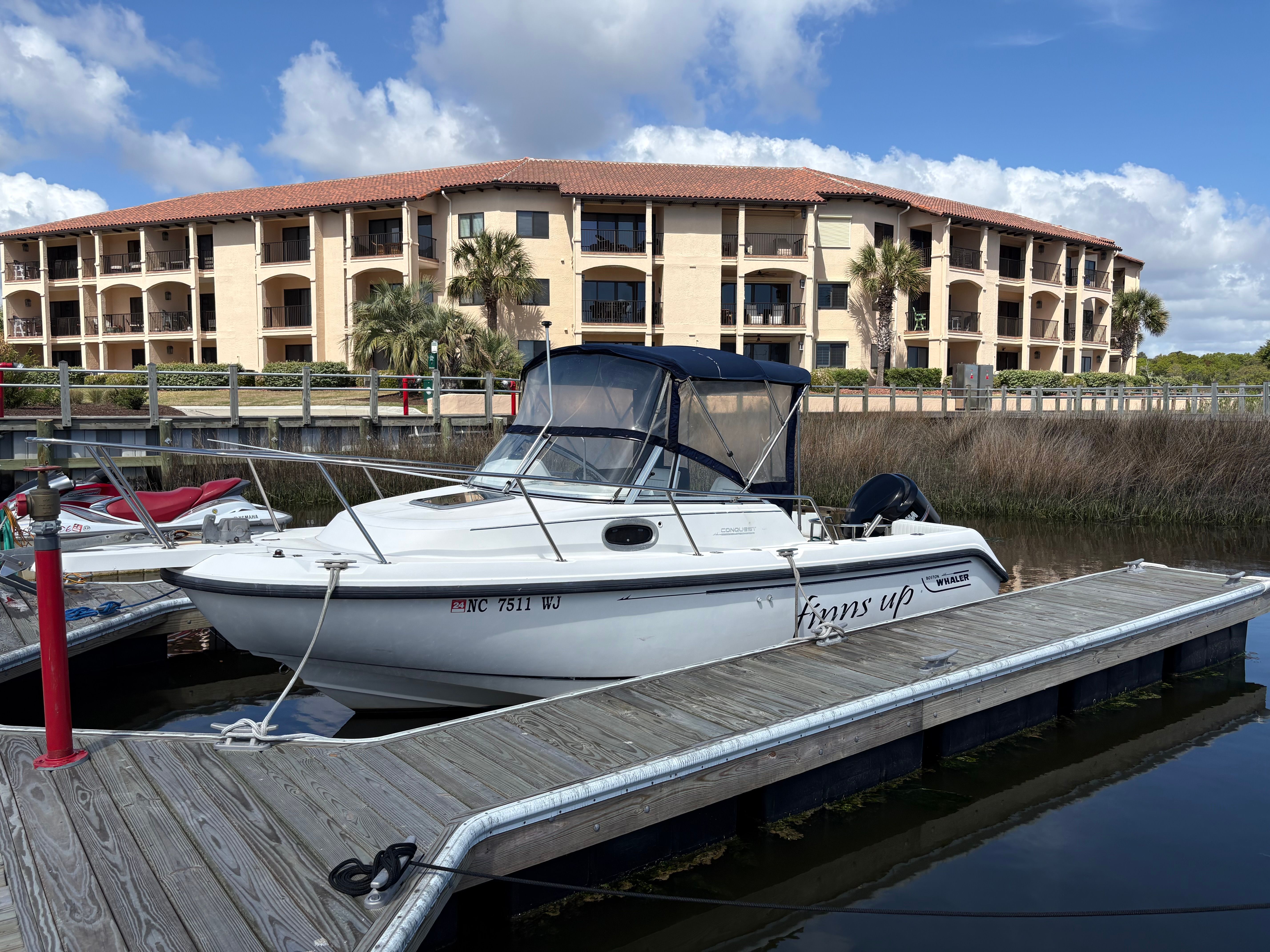 1999 Boston Whaler Conquest 21