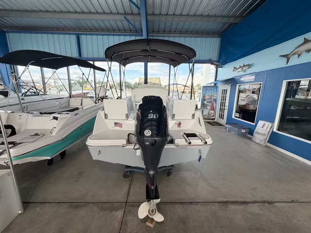 2026 Stingray 173 CC - 4
