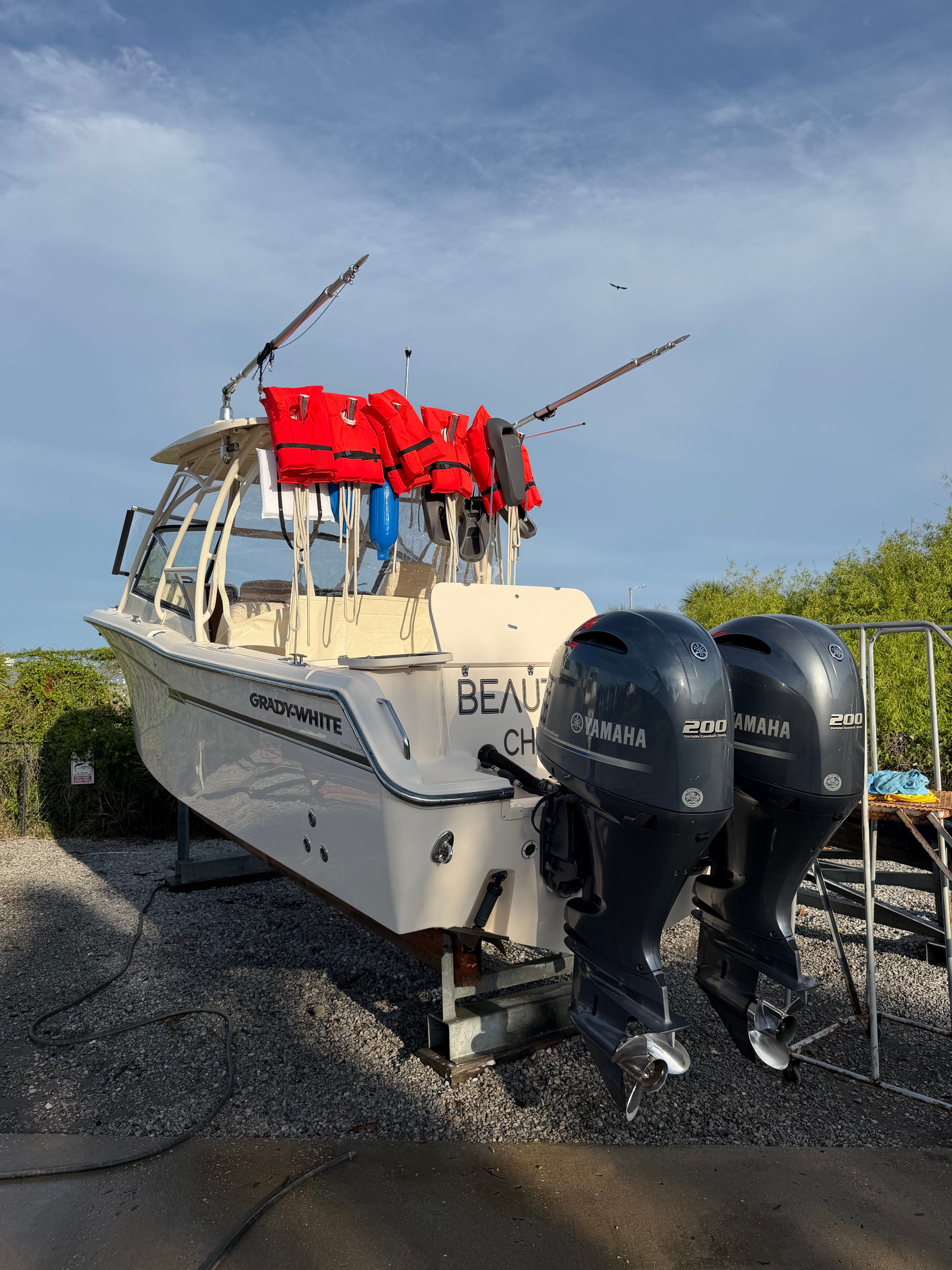 2015 Grady-White Freedom 275
