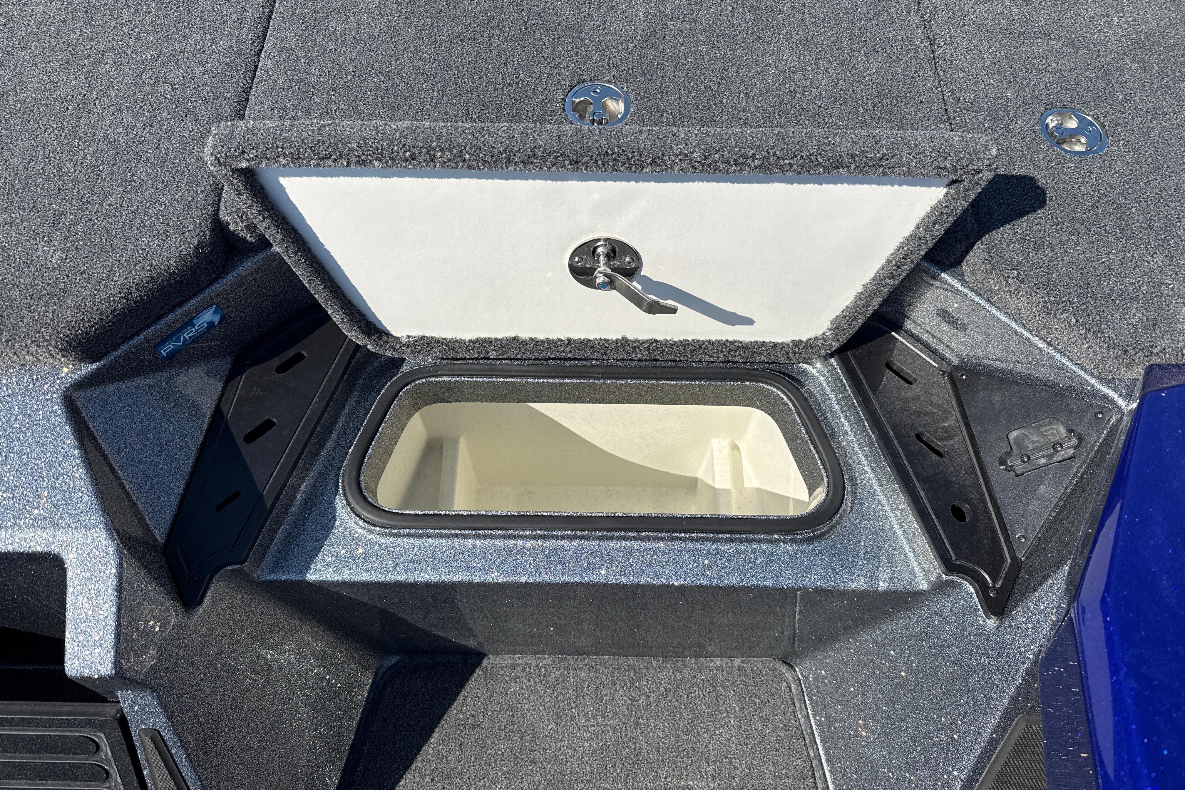 Ranger Z521 2026 boat with open storage compartment lid.