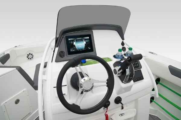 2025 Tahoe 2150 CC - 44