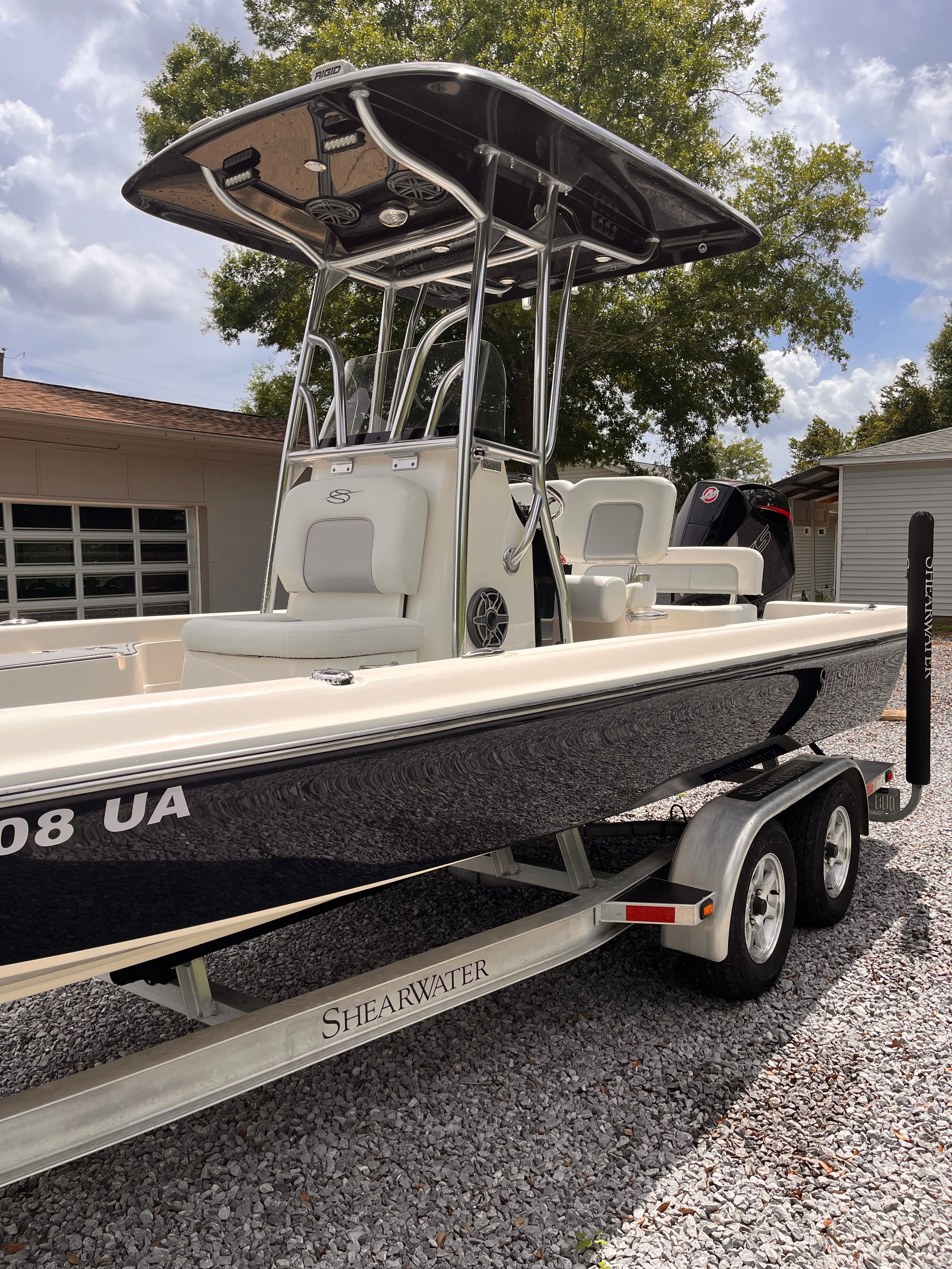 2021 ShearWater 23LTZ - 2