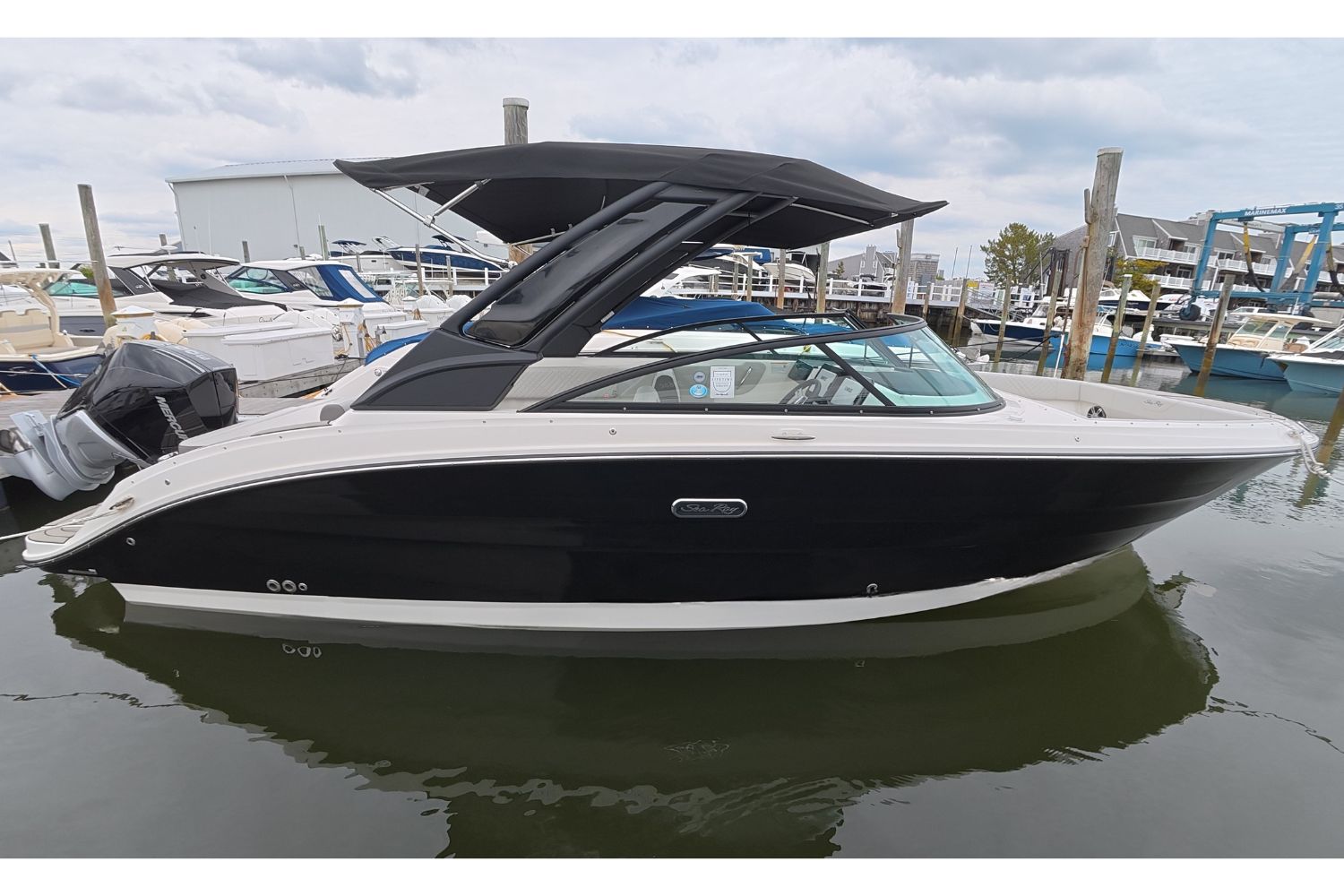 2026 Sea Ray SDX 270 Outboard - 2