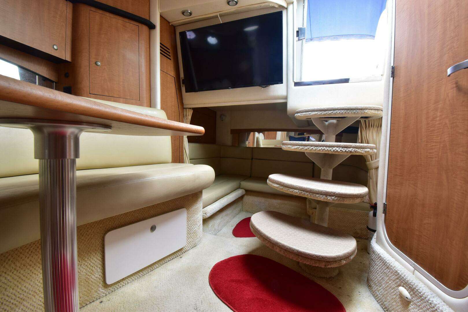 2006 Sea Ray 320 Sundancer - Image 19