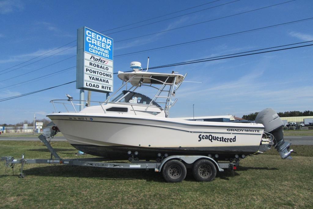 2004 Grady-White Seafarer 228