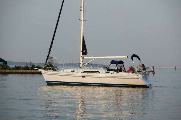 2012 Catalina 355