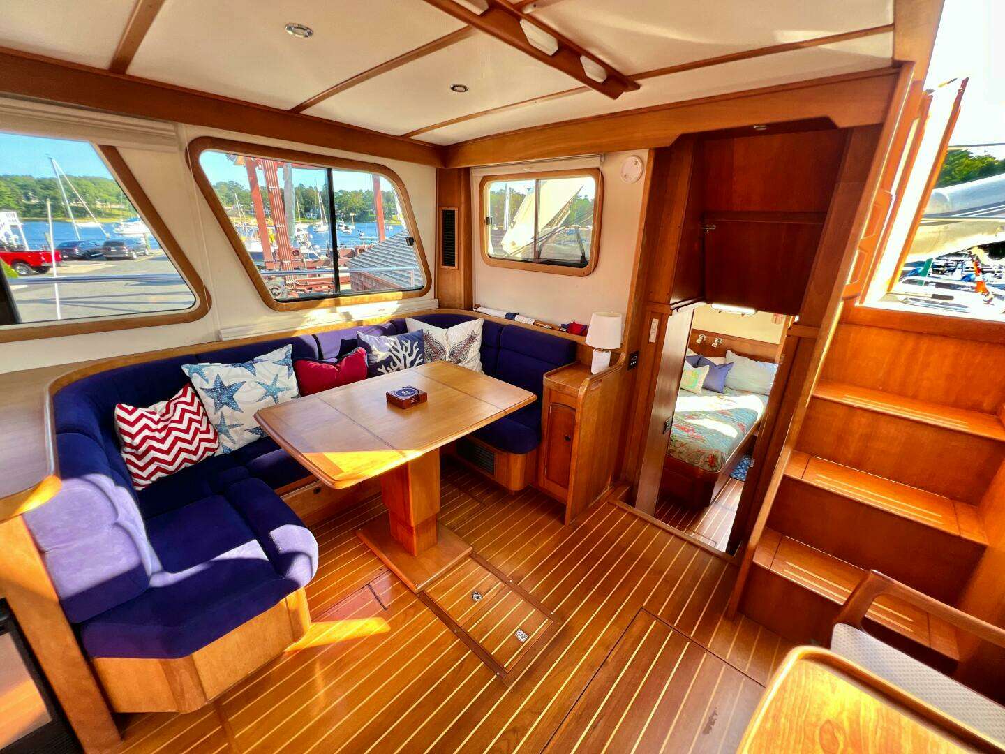 2001 Sabre Sabreline 47 - Image 15