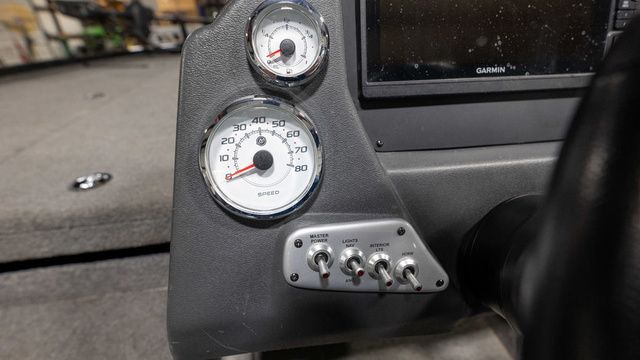 2018 Lund Pro-V Bass 2075 - 19