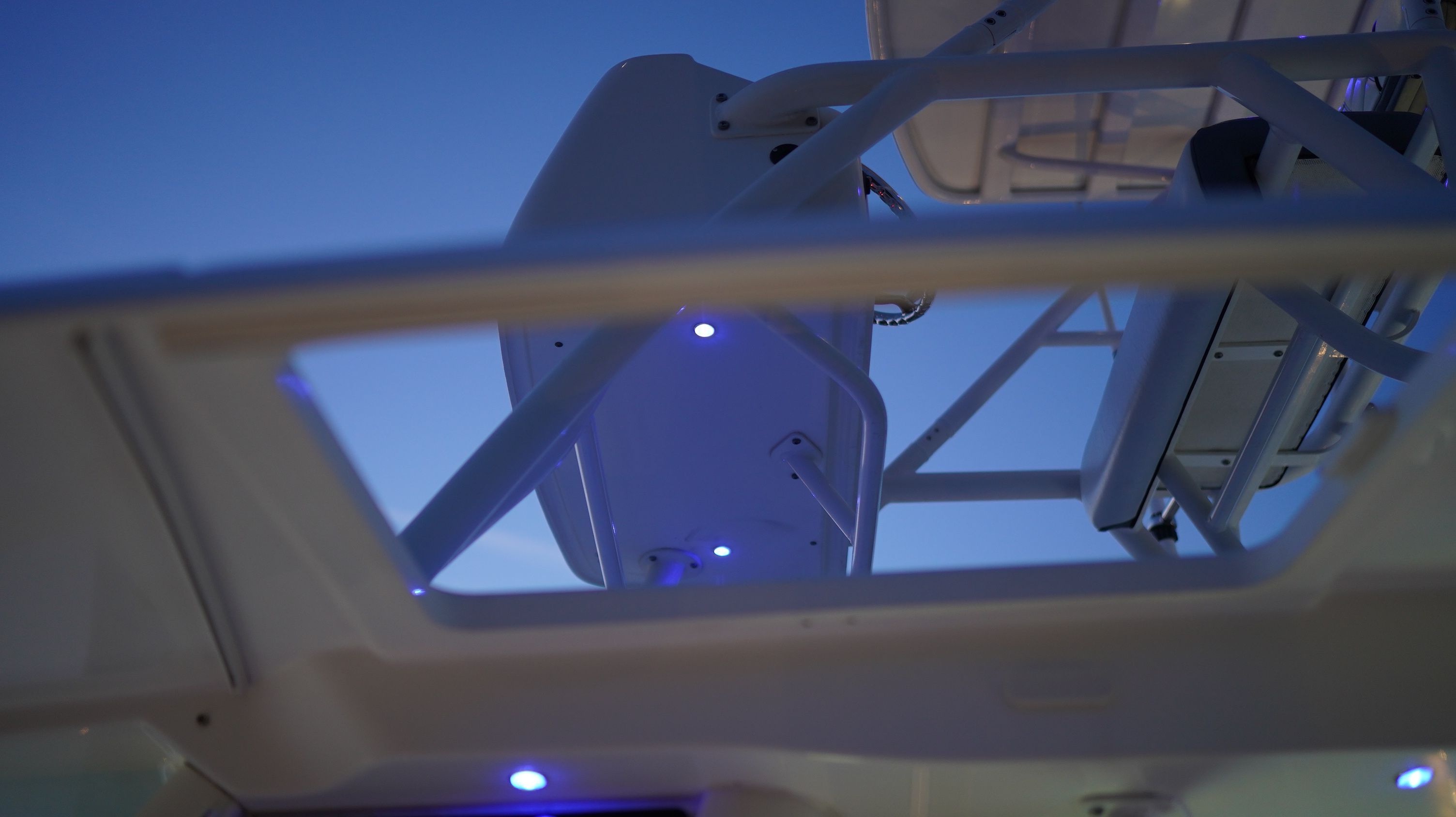 2013 Boston Whaler 350 Outrage - 193