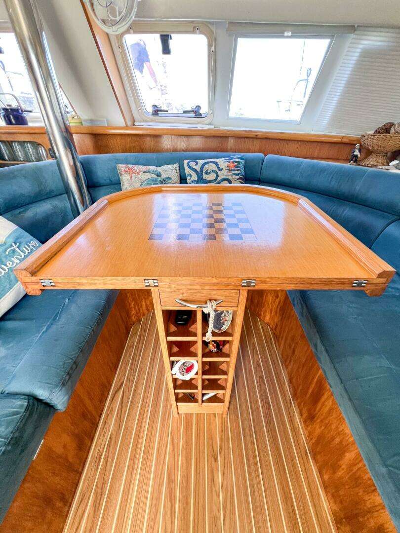 2010 Broadblue 435 - Image 54