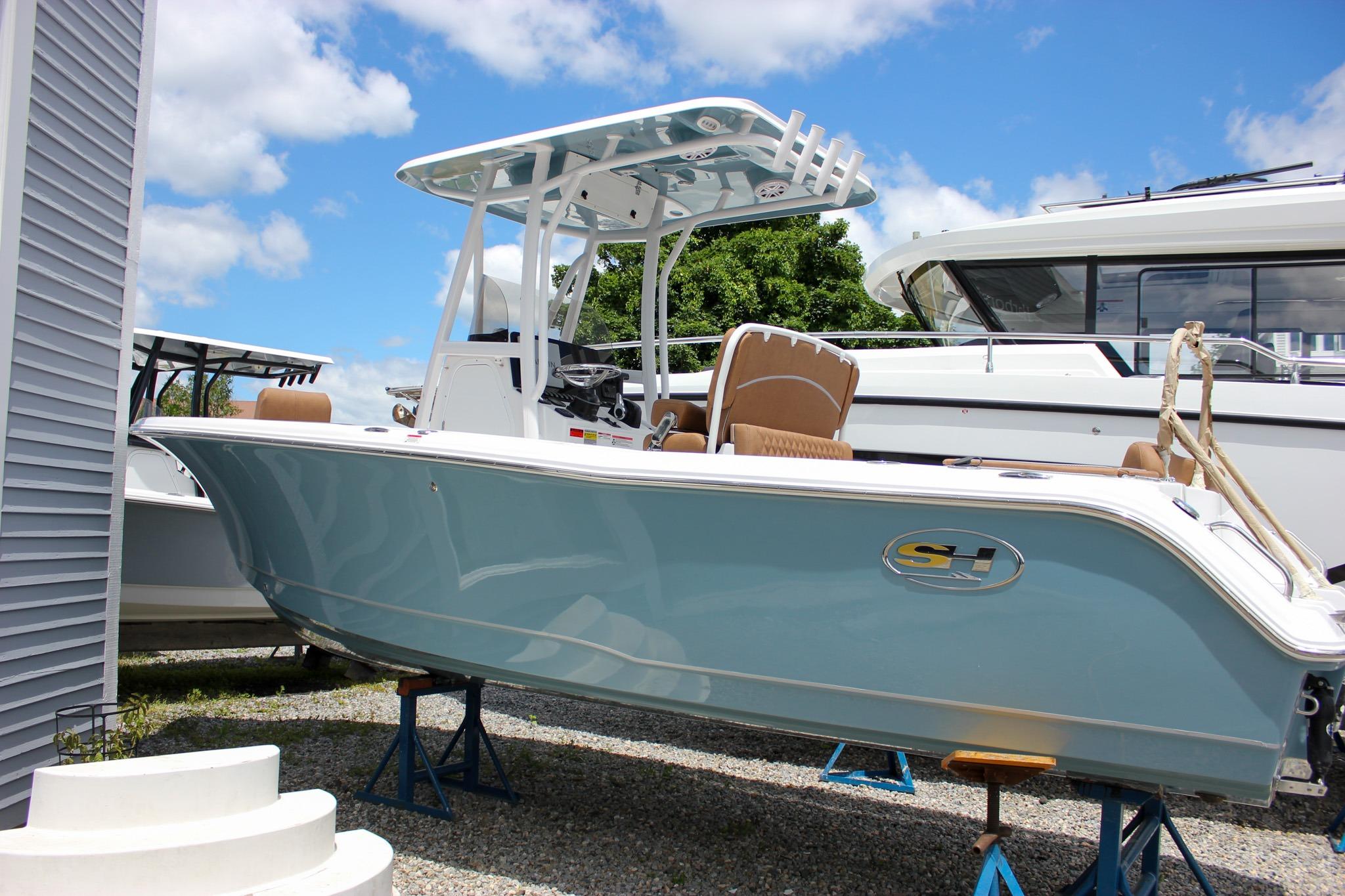 2027 Sea Hunt Ultra 234