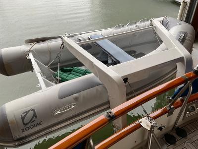 NICK JACKSON ELECTRIC DAVIT