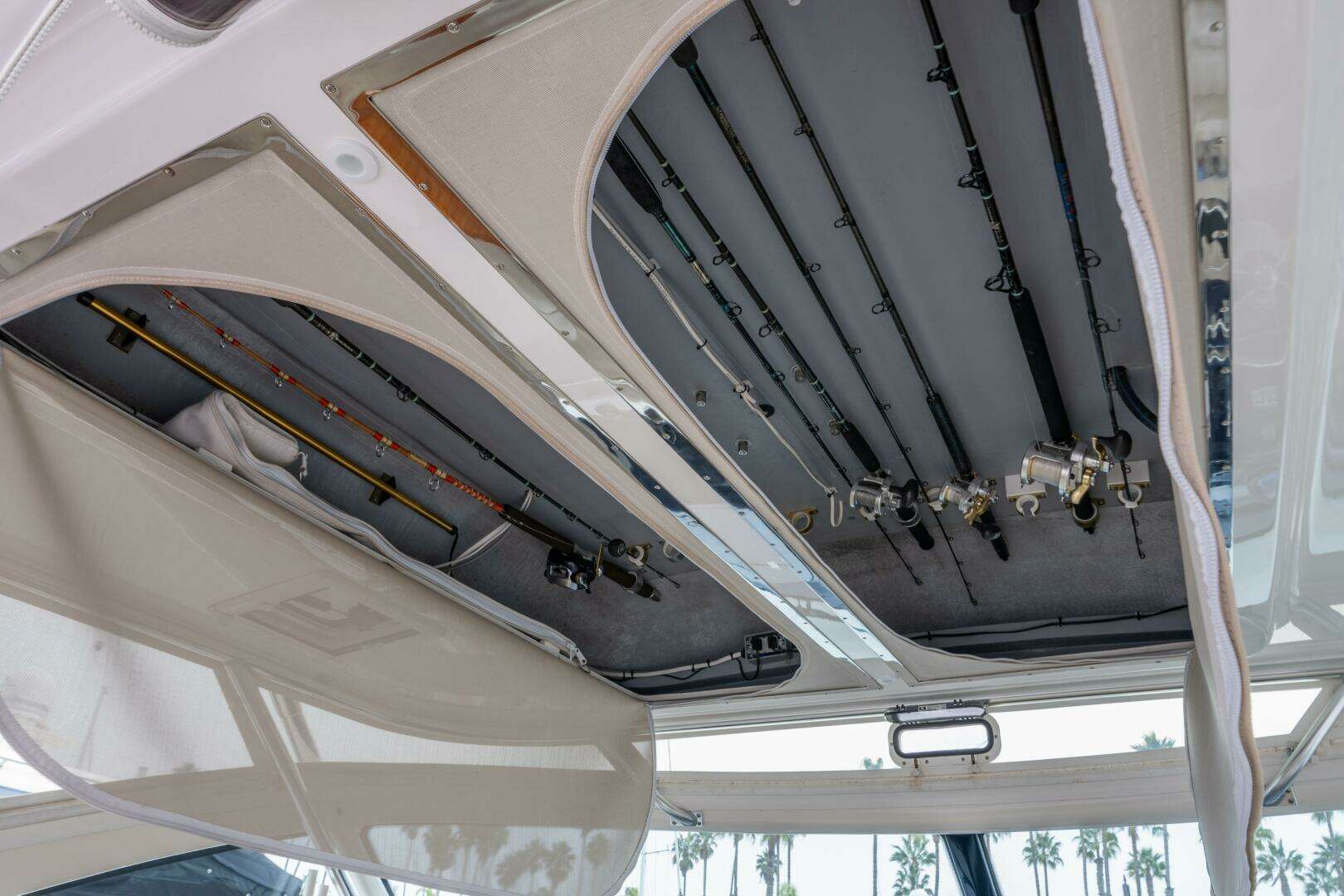 2015 Tiara Yachts 4300 Open - Image 22