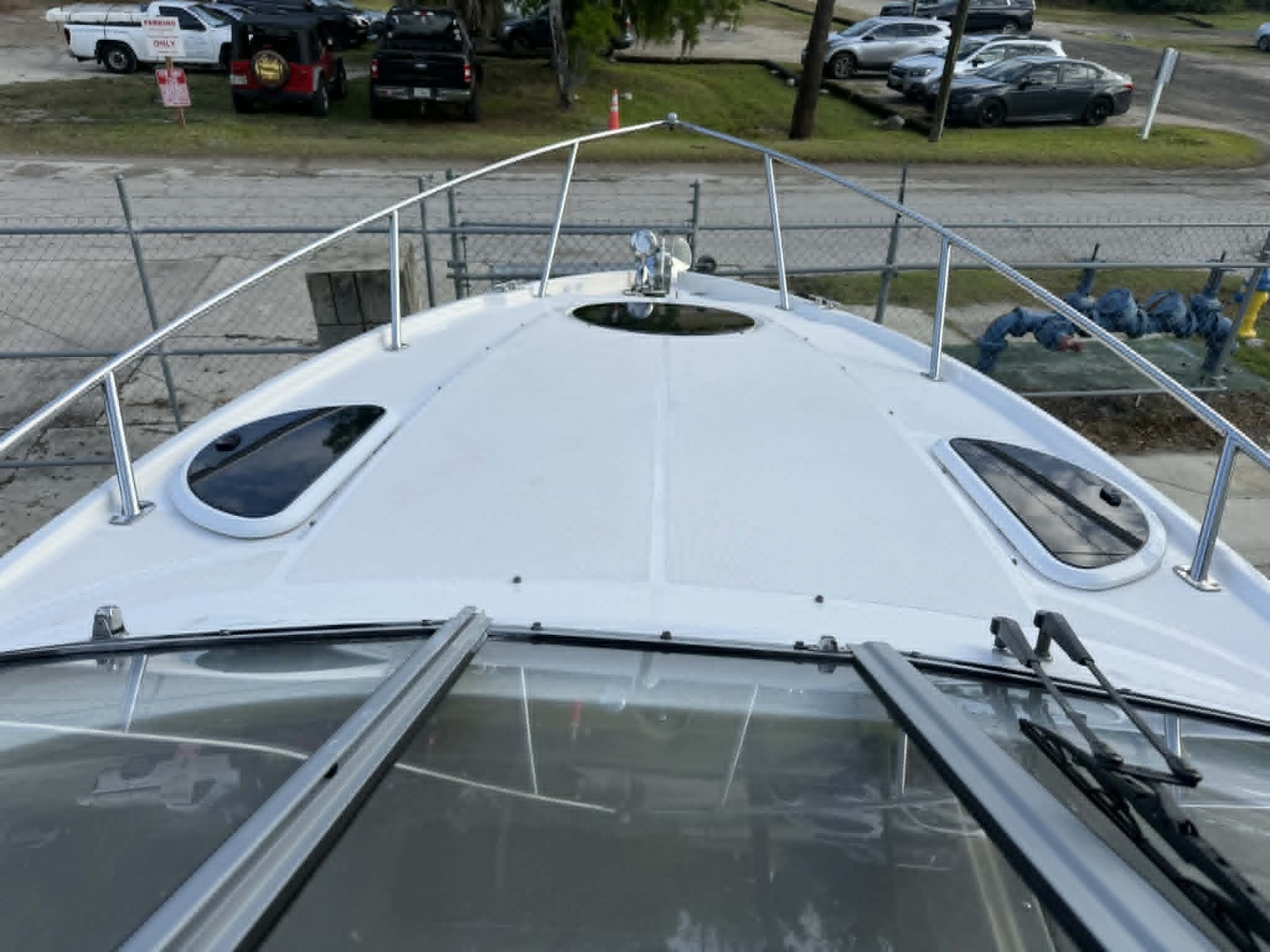 2016 Regal 28 Express - Image 4
