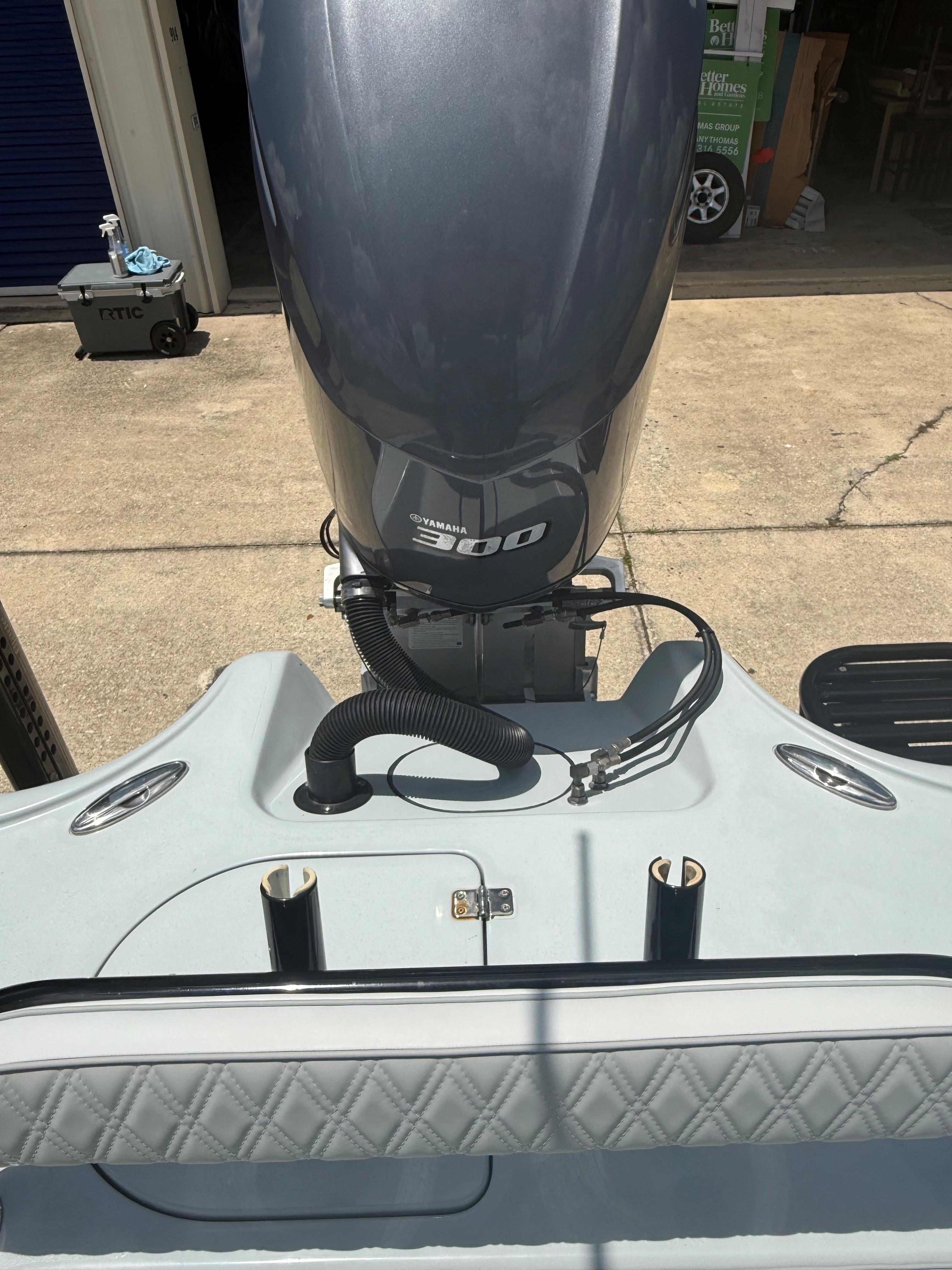 2015 Yellowfin 24 Bay - 13