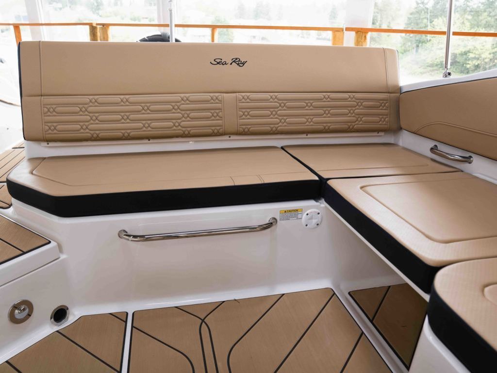 2026 Sea Ray SPX 210 Outboard - 17