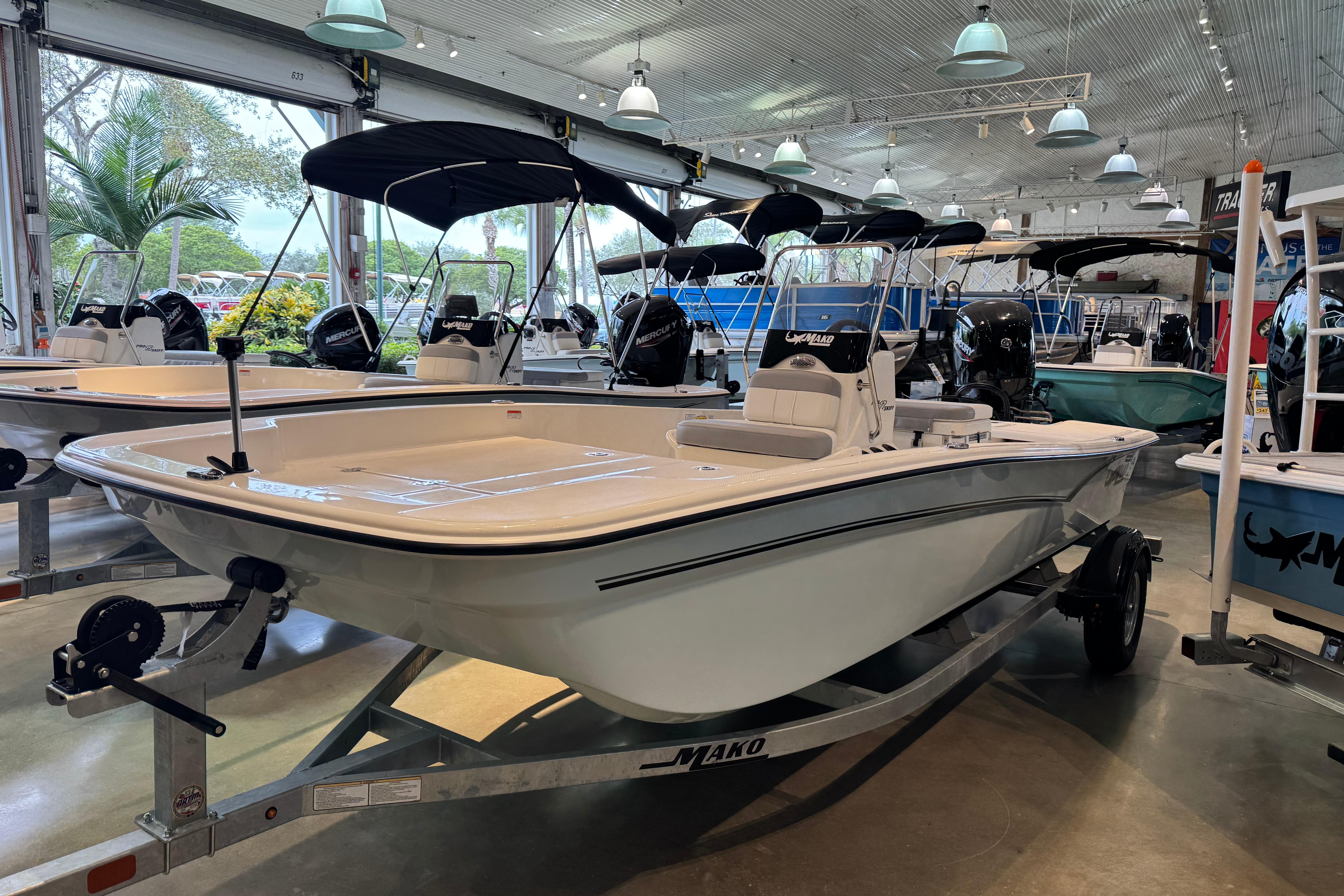 2026 Mako Pro Skiff 17 CC