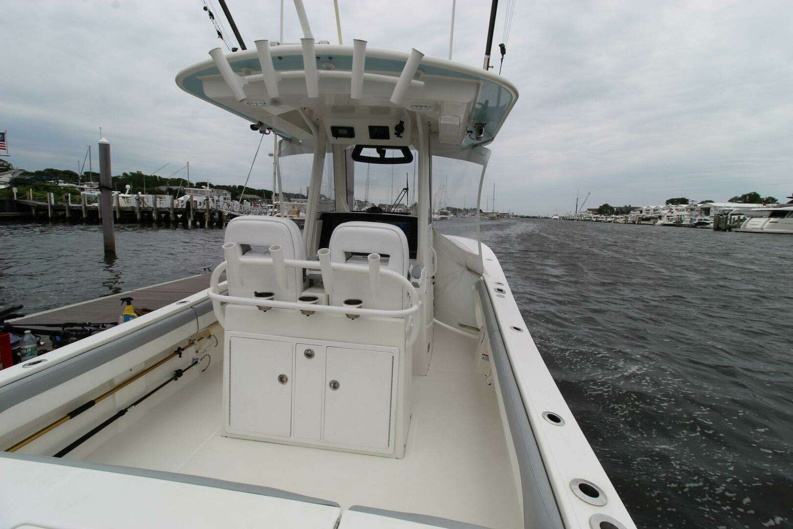 2020 Regulator — - Image 16