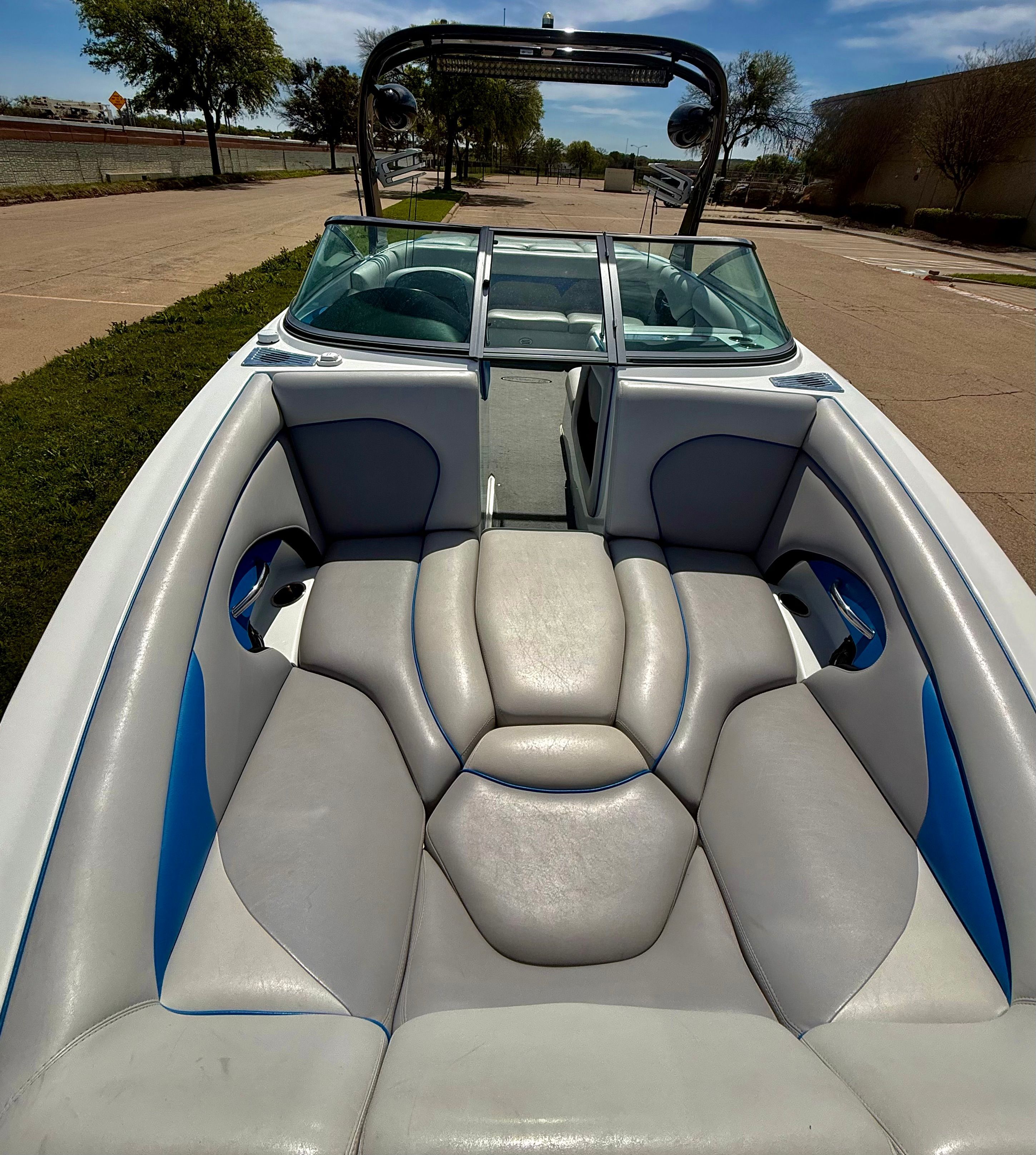 2011 Supreme V226 - 8
