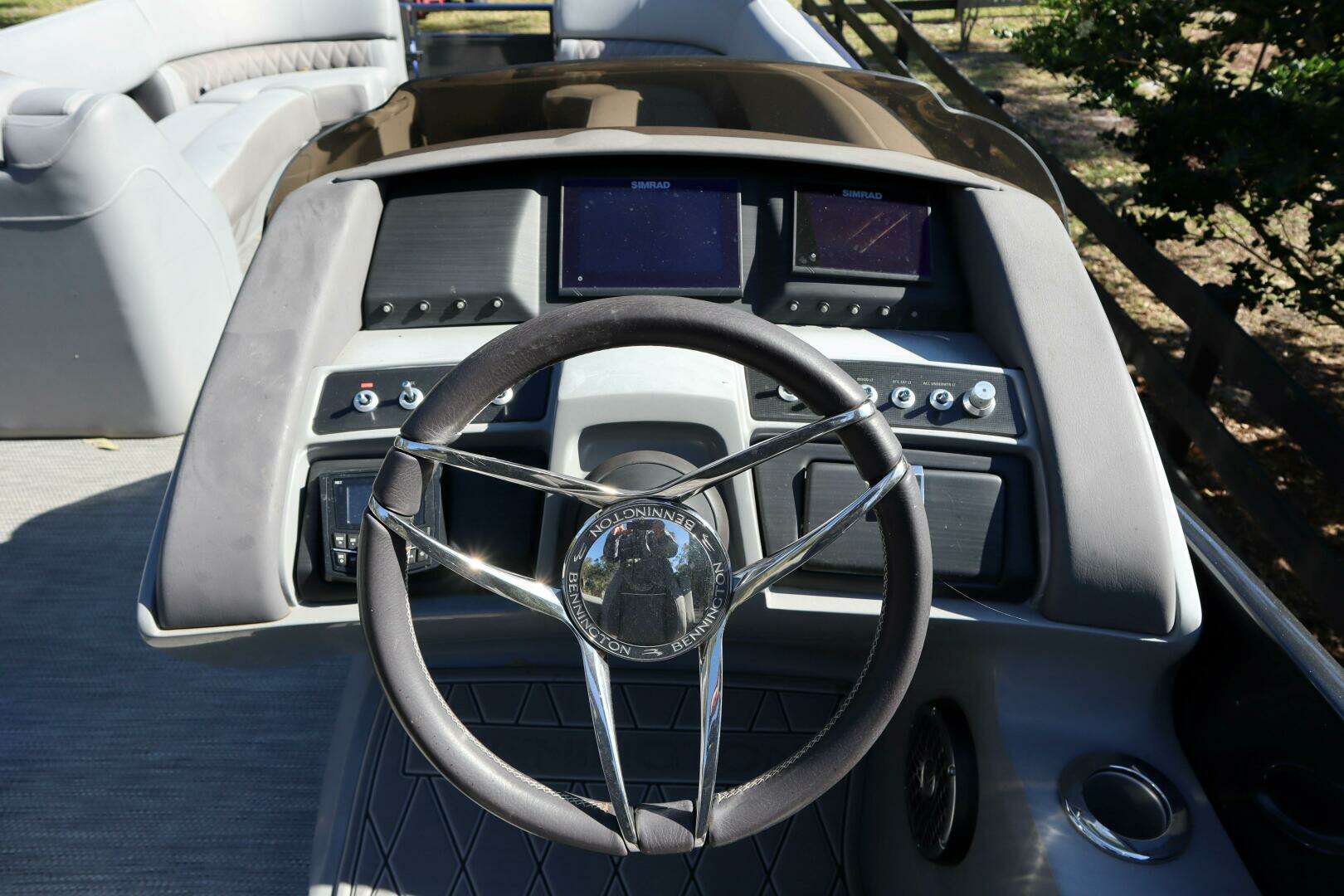 2021 Bennington RX25 Sport - Image 28