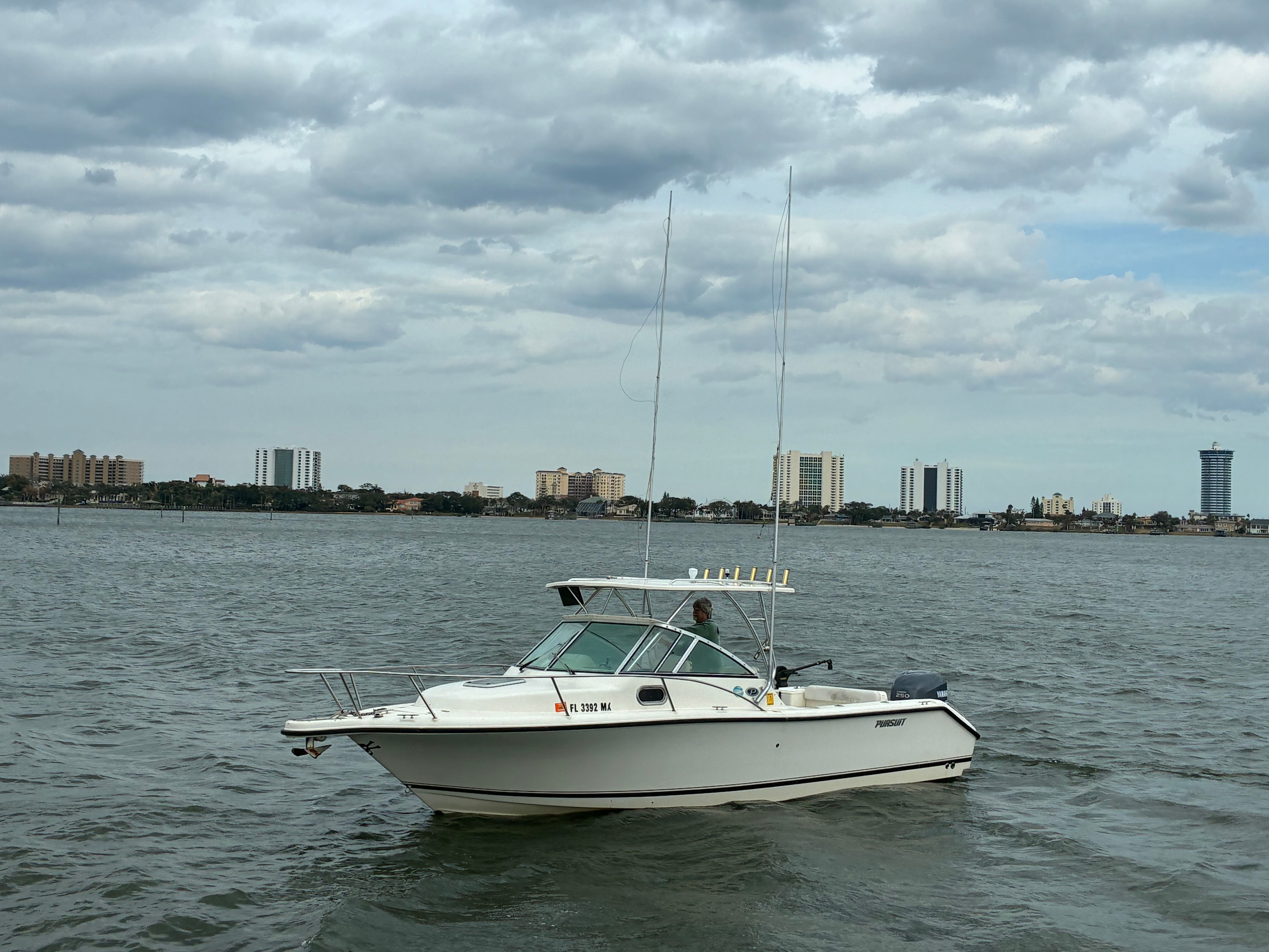 2005 Pursuit 2570 Offshore - 19