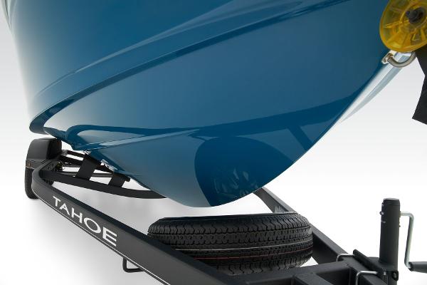 2026 Tahoe 210 S - 15