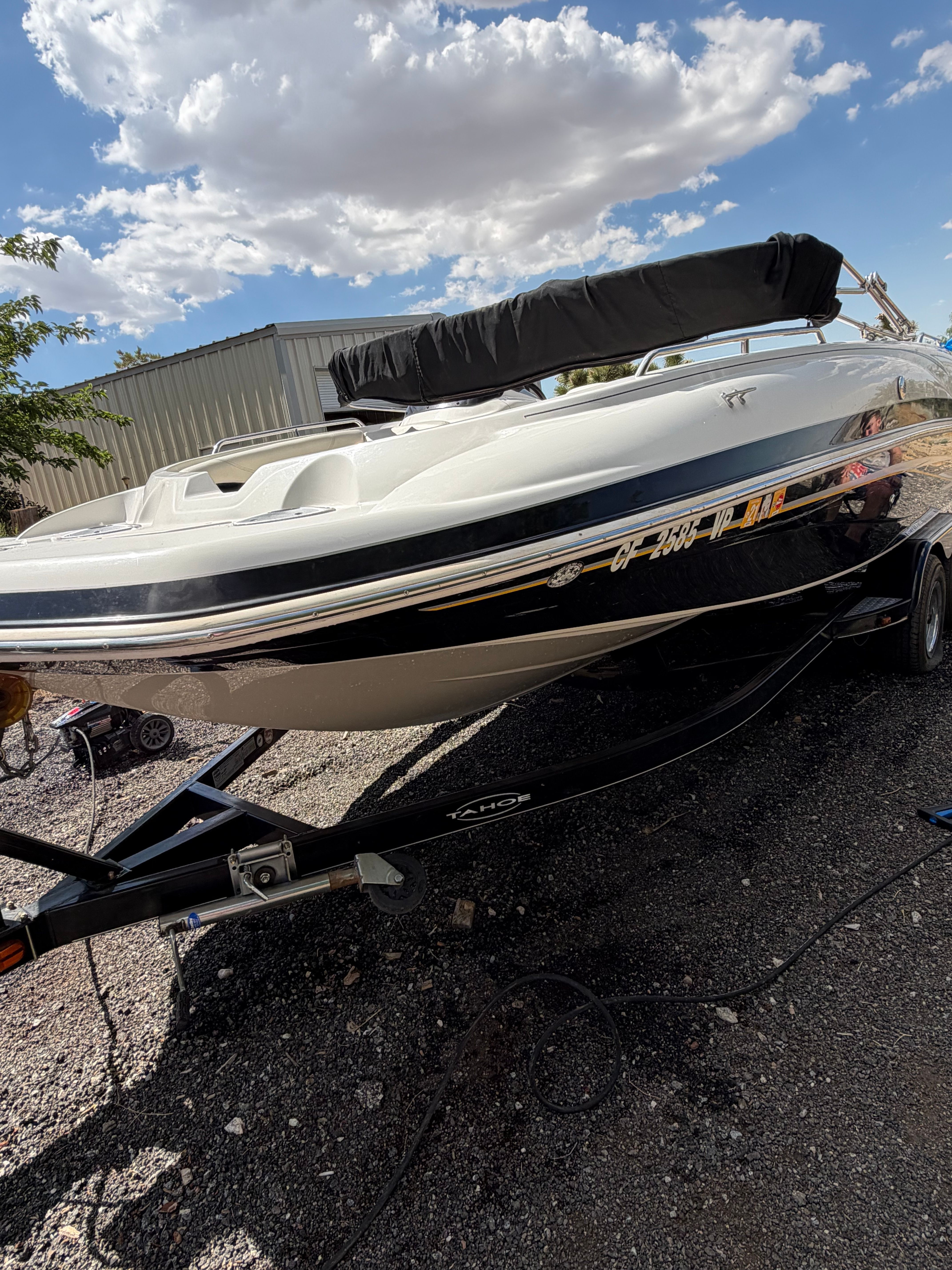 2011 Tahoe 215 Xi - 4