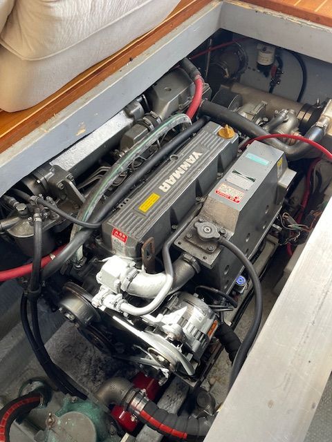 1999 Mainship 390 Trawler - 27
