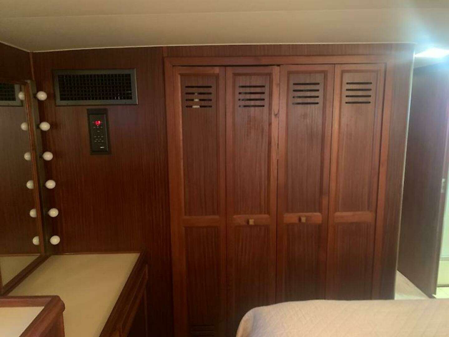 1984 Hatteras 53 - Image 55