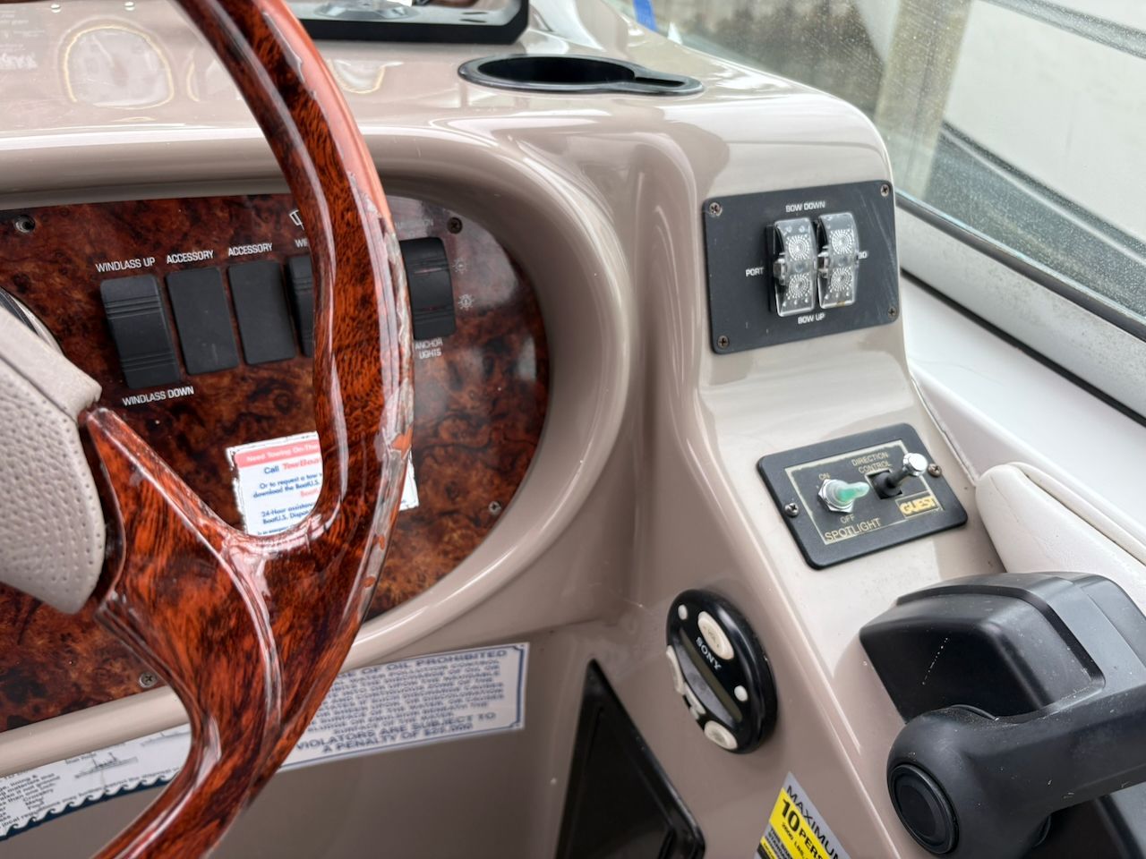2003 Four Winns 268 Vista - 12