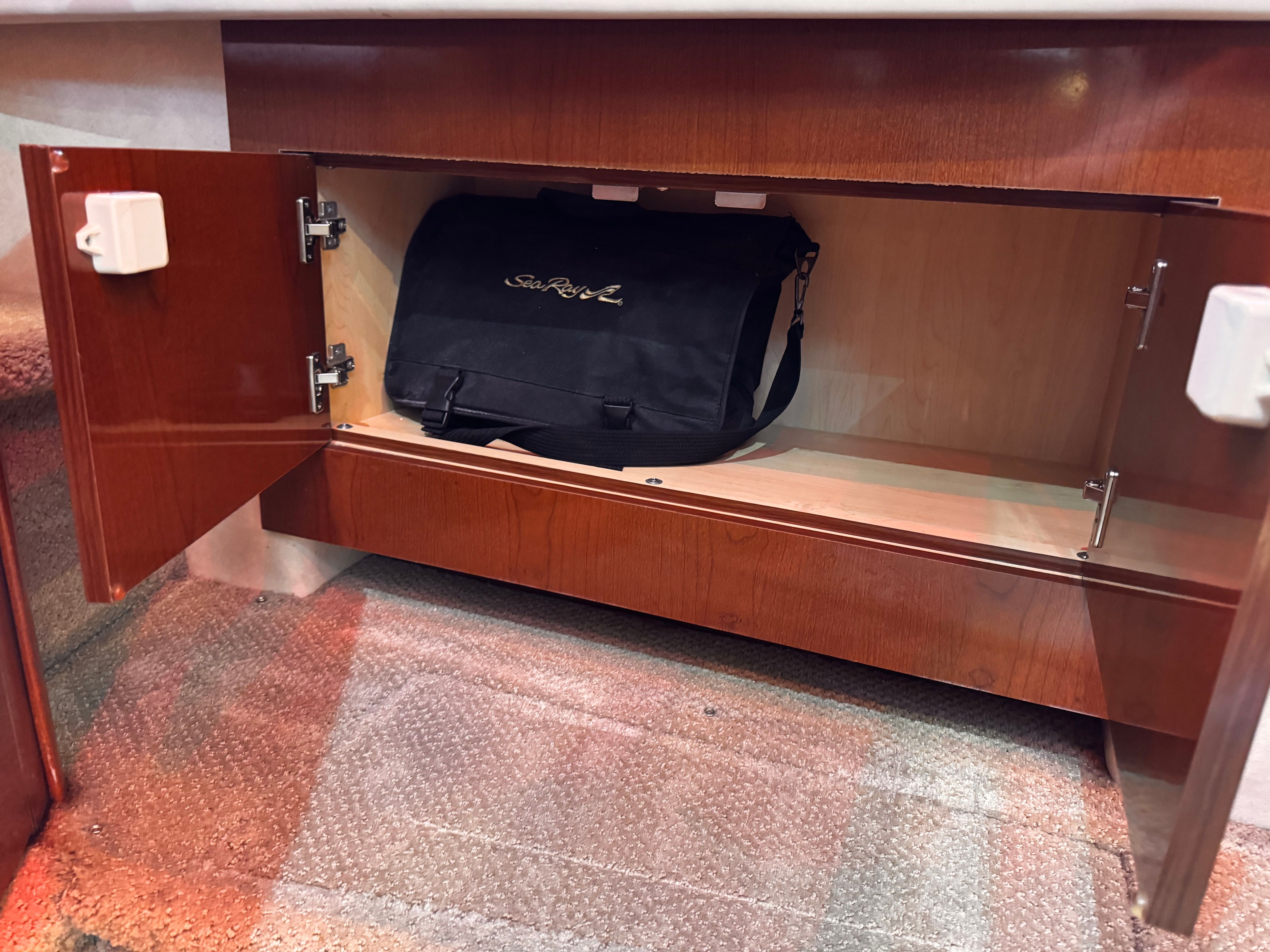 2008 Sea Ray Sundancer 310 - 28