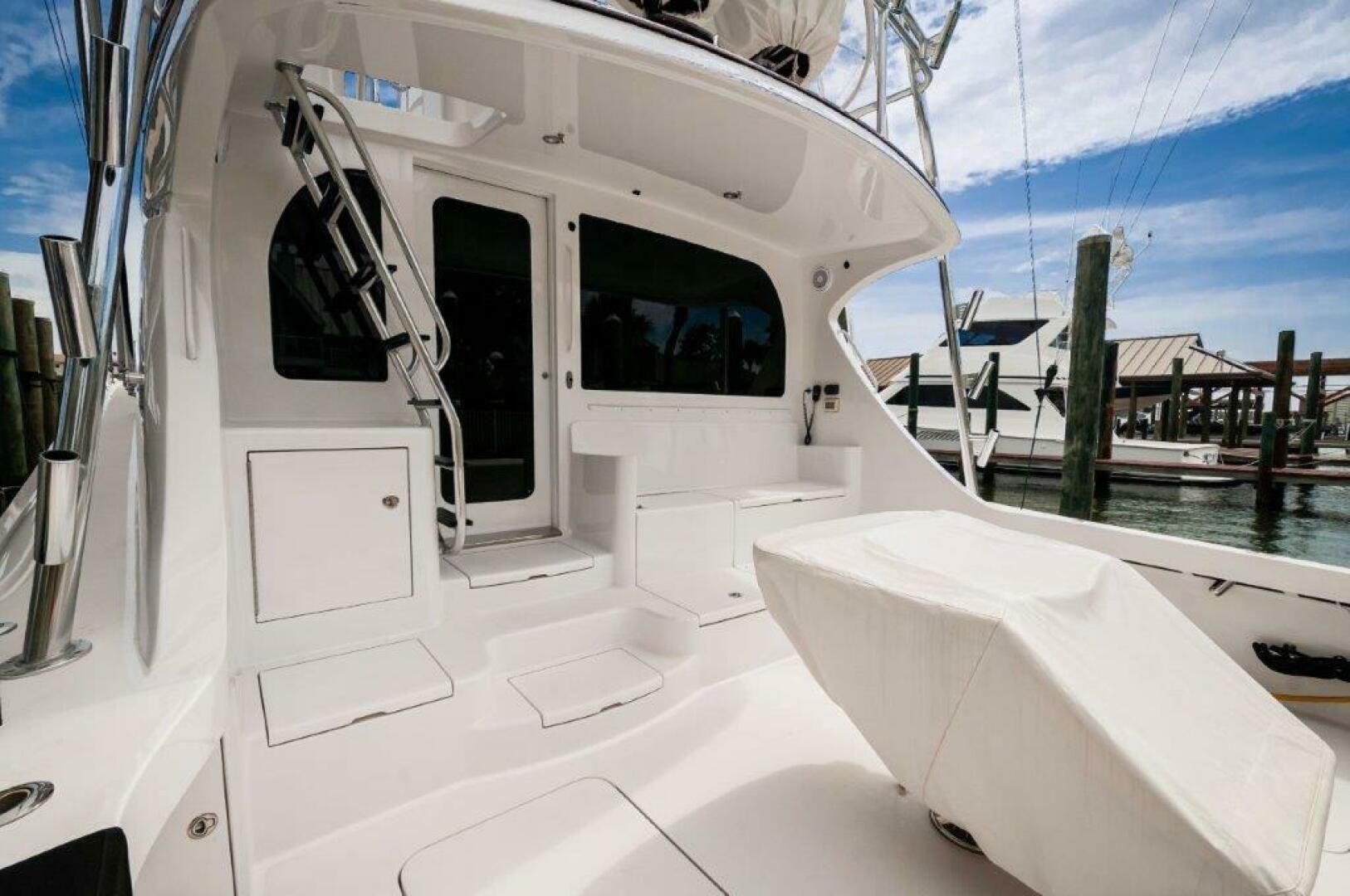 2016 Hatteras GT60 - 15