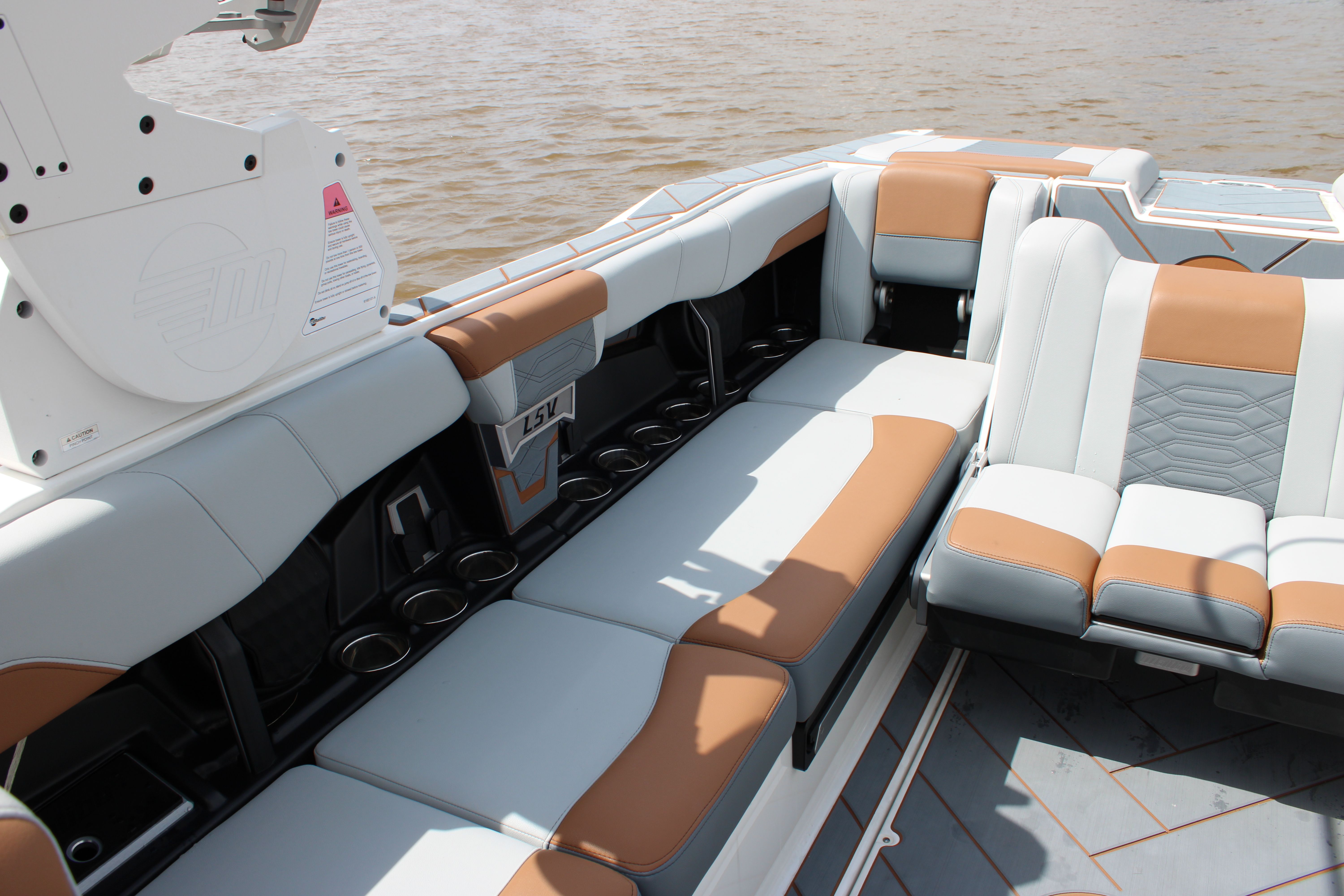 2024 Malibu 26LSV - 36