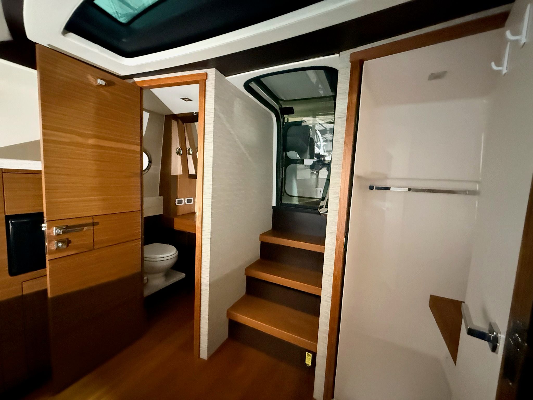 2017 Tiara Yachts Q44 - 20