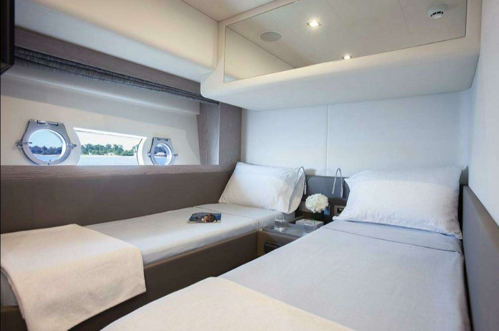 2018 Ferretti Yachts — - Image 30