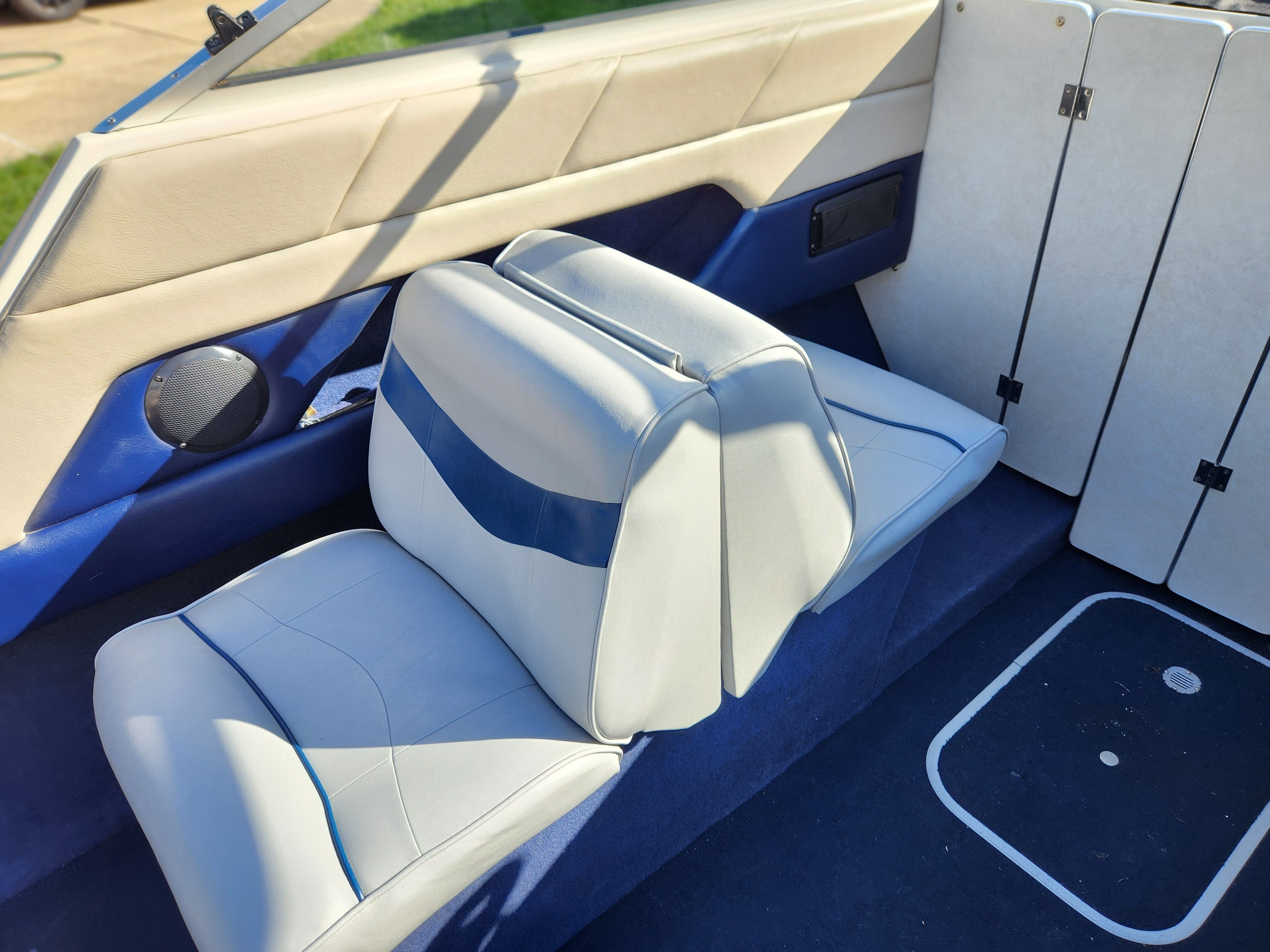 1996 Bayliner 1952 Capri Cuddy - 14