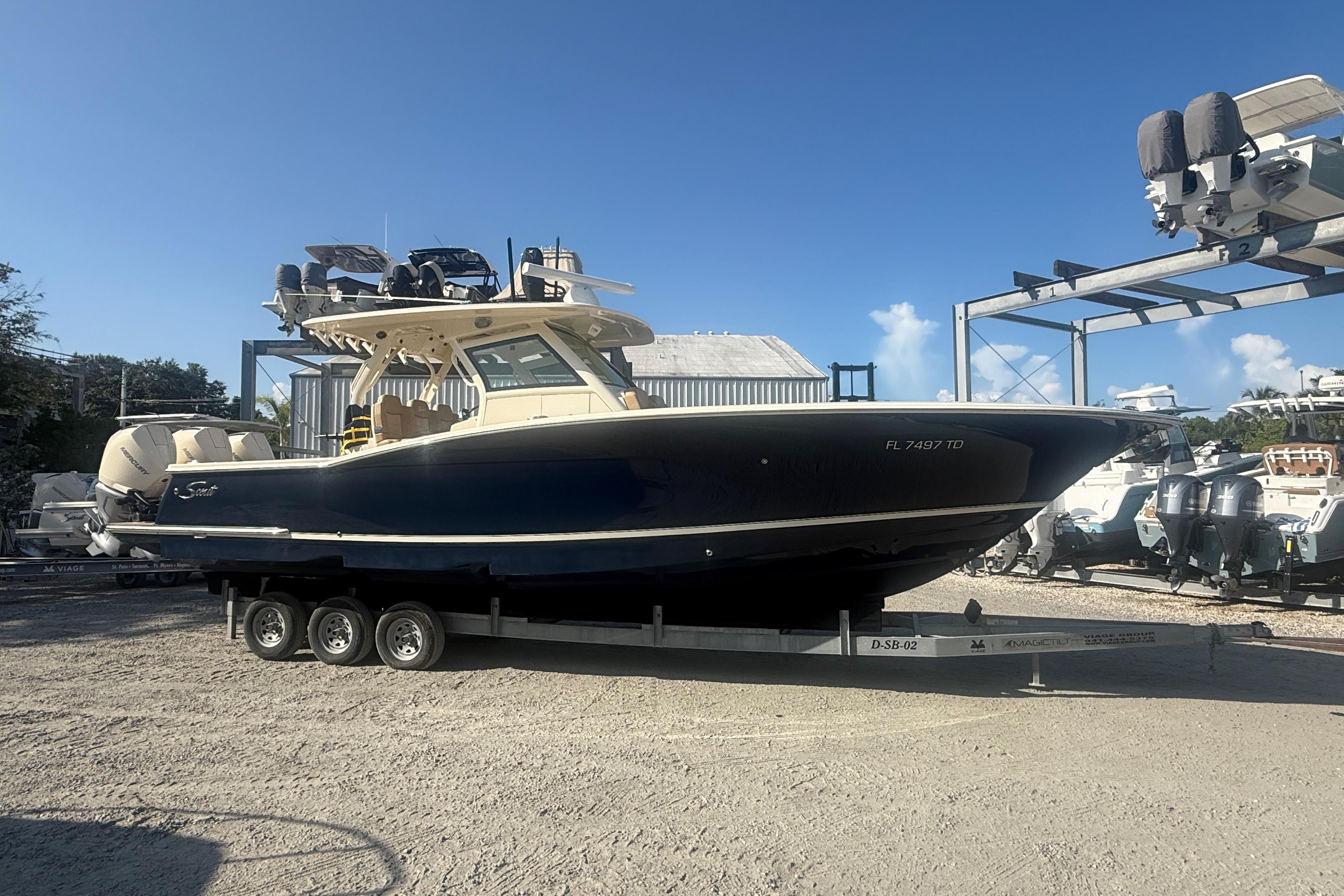 2022 Scout 355 LXF