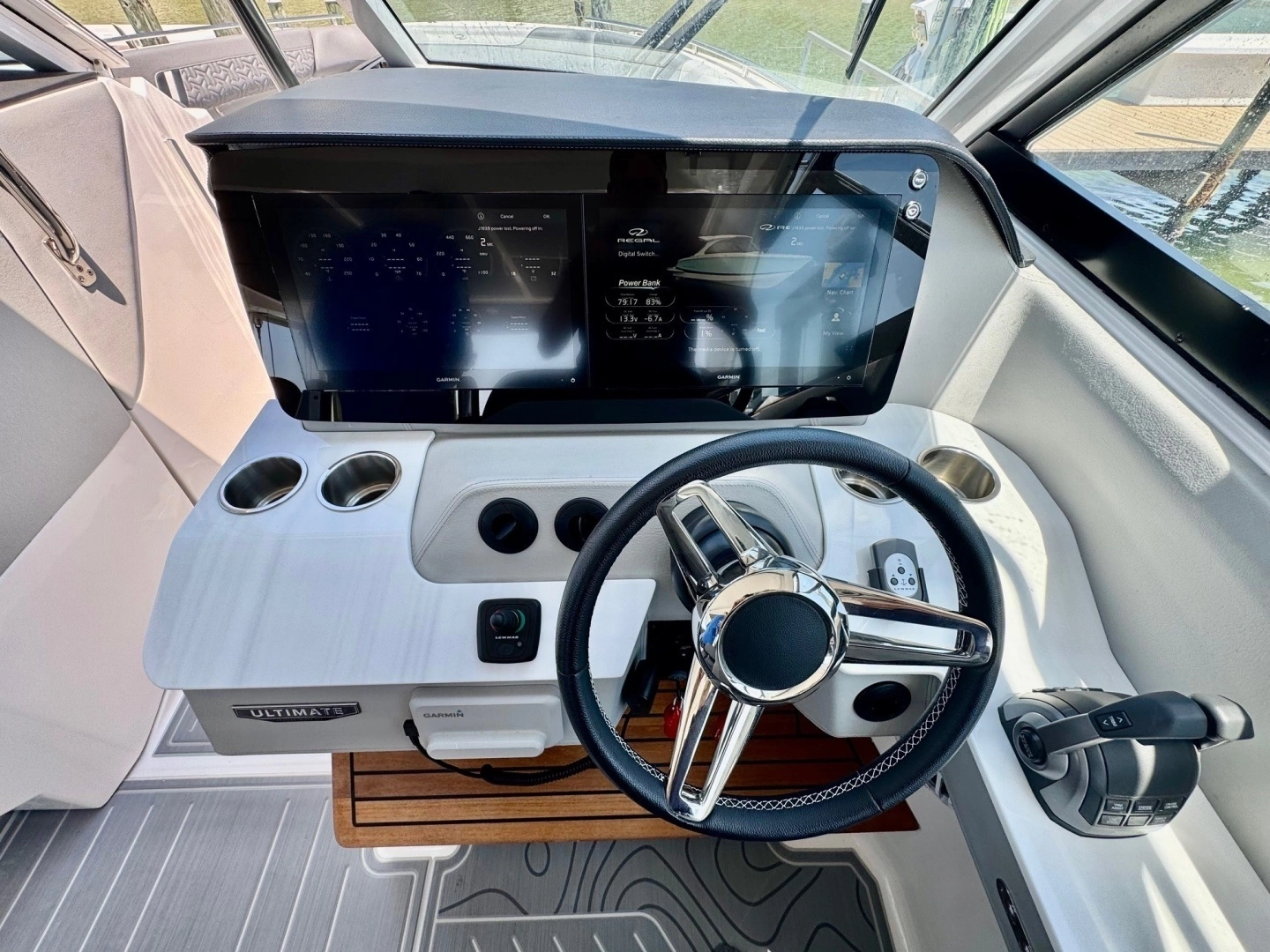 2025 Regal LS36 - Image 12