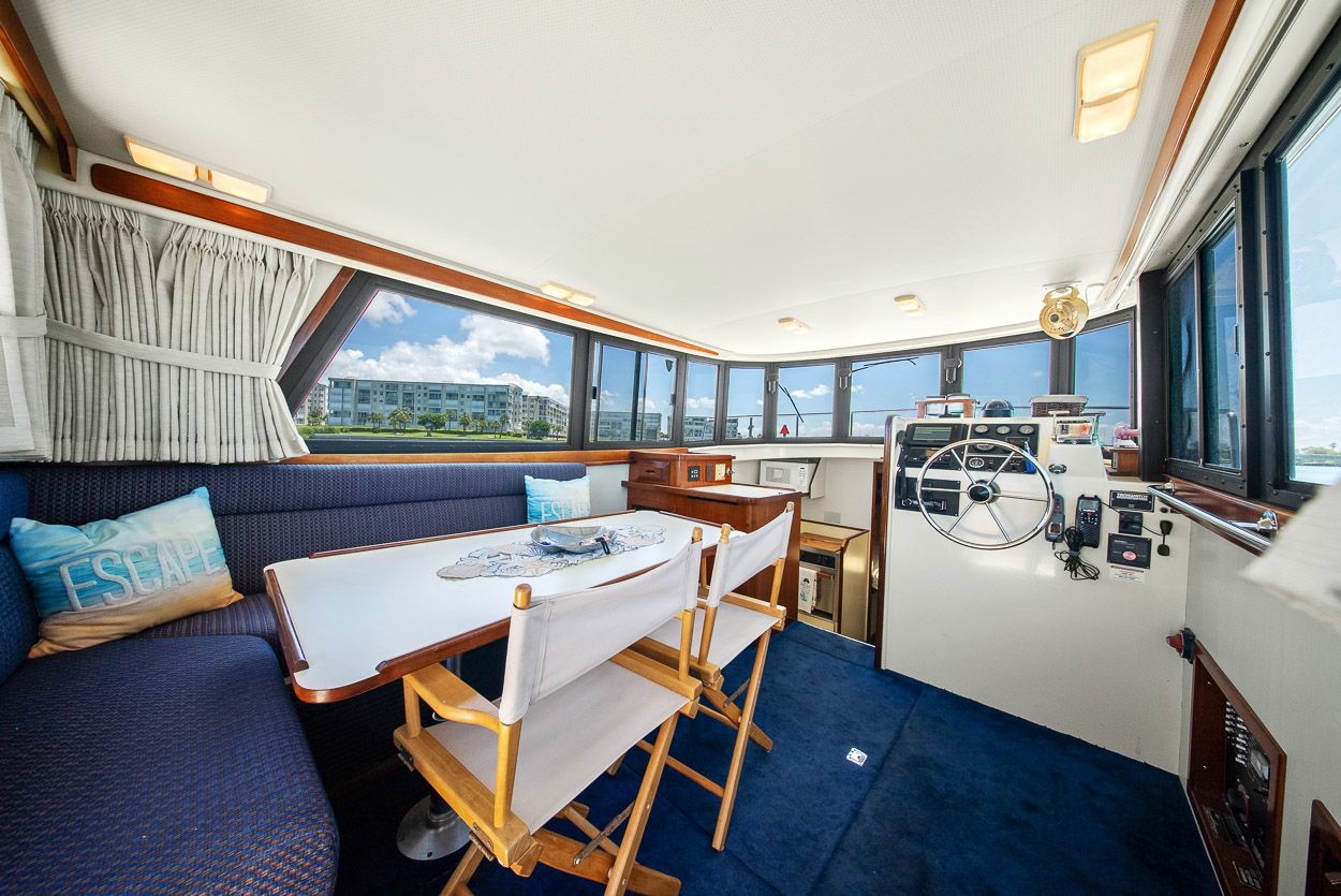 2001 Camano 31 Trawler - 4