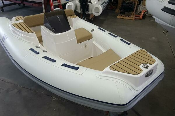 2023 Tiger Marine 370 Protender