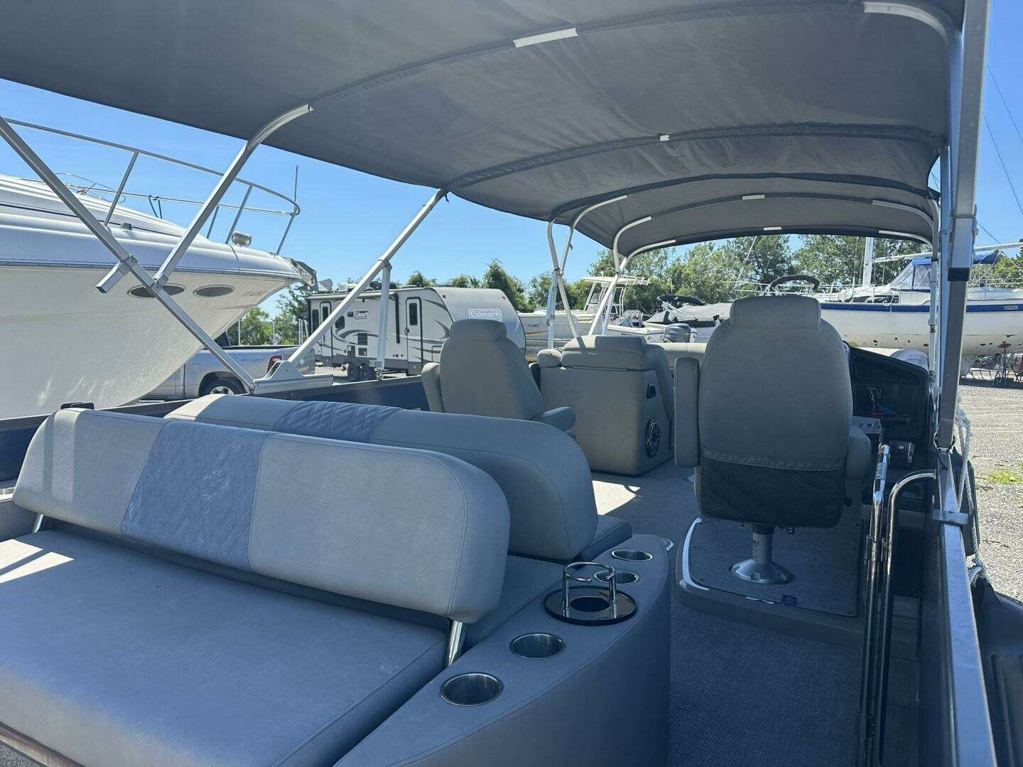 2023 Premier 250 INTRIGUE RL - Image 12