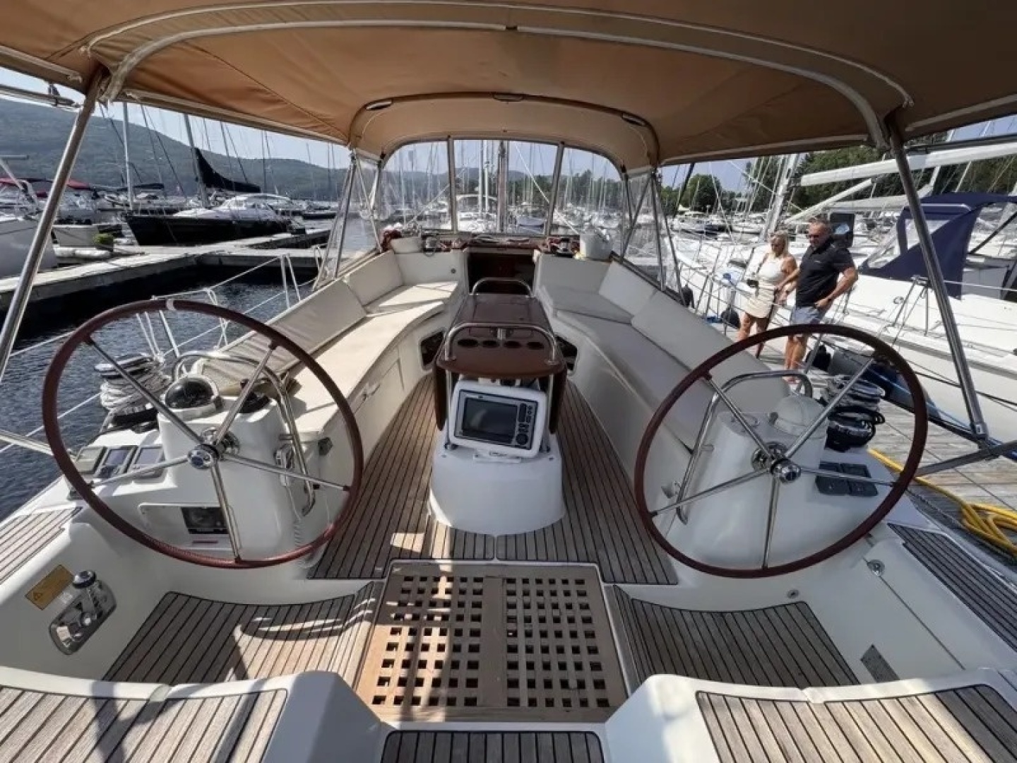 2011 Jeanneau 50 Deck Saloon - Image 9