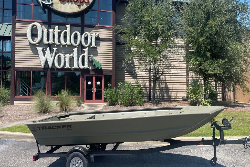 2026 Tracker Grizzly 1648 Utility