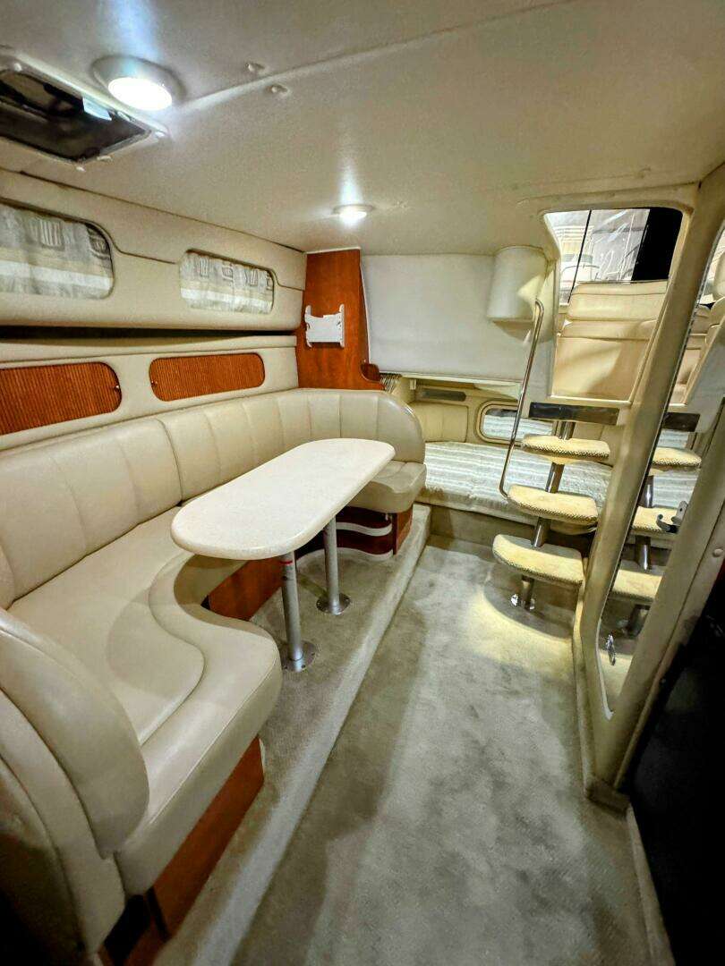 2002 Rinker 342 Fiesta Vee - Image 21