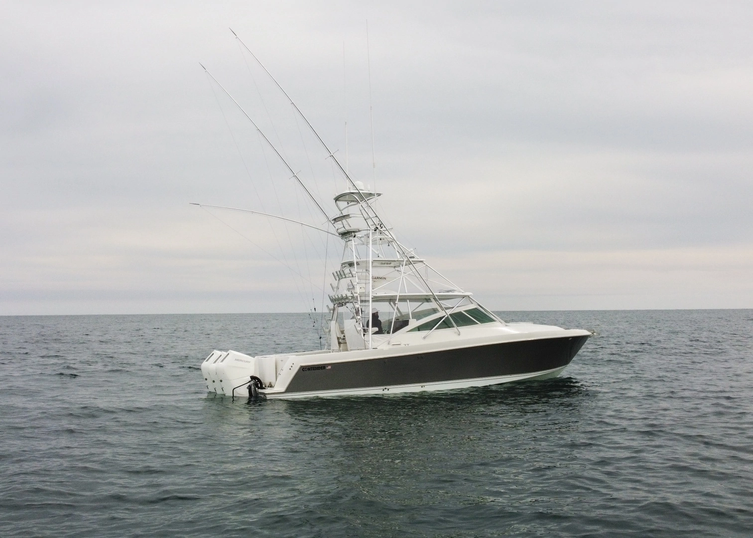 2011 Contender 40 Express - Image 32