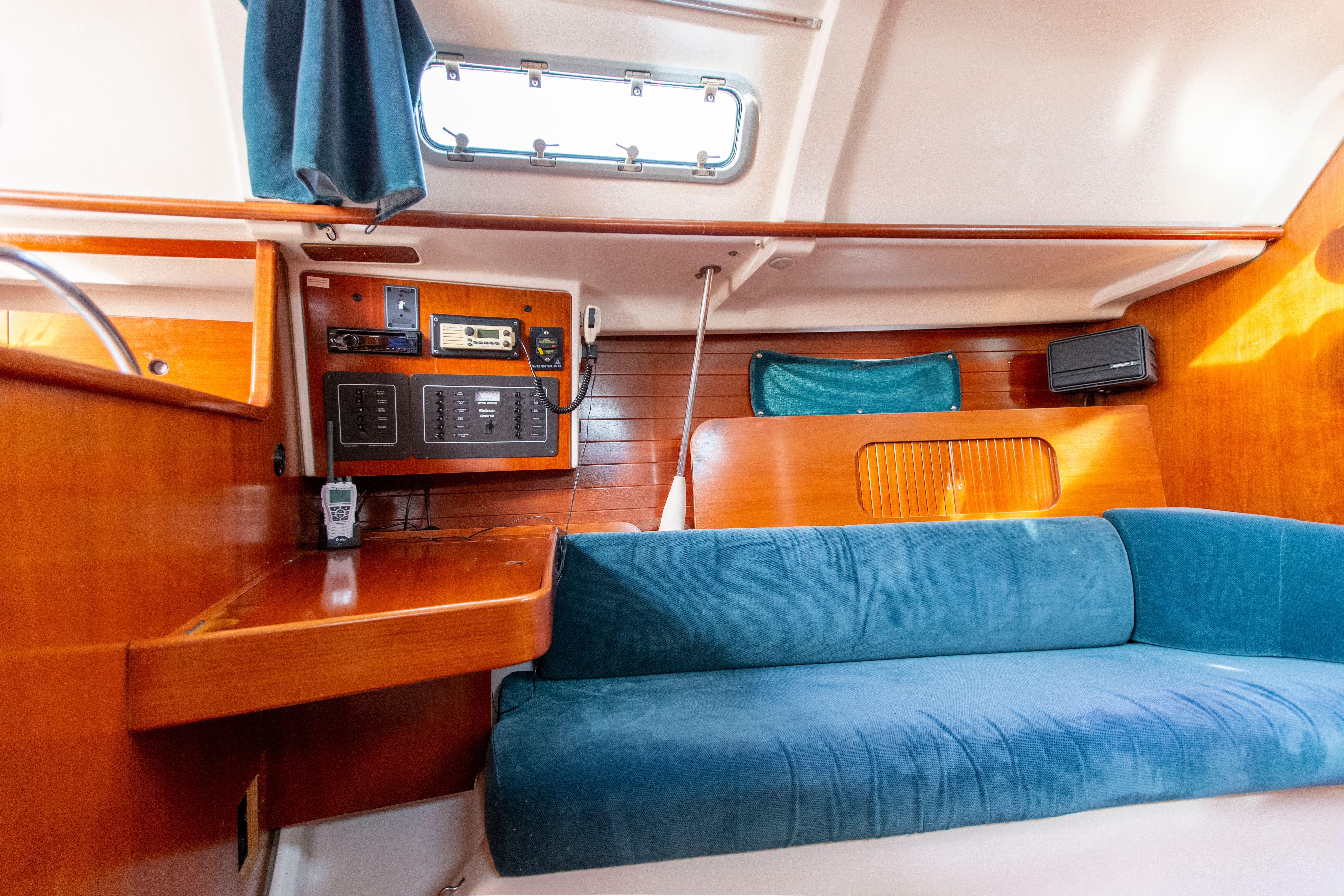 1995 Beneteau Oceanis 321 - 59