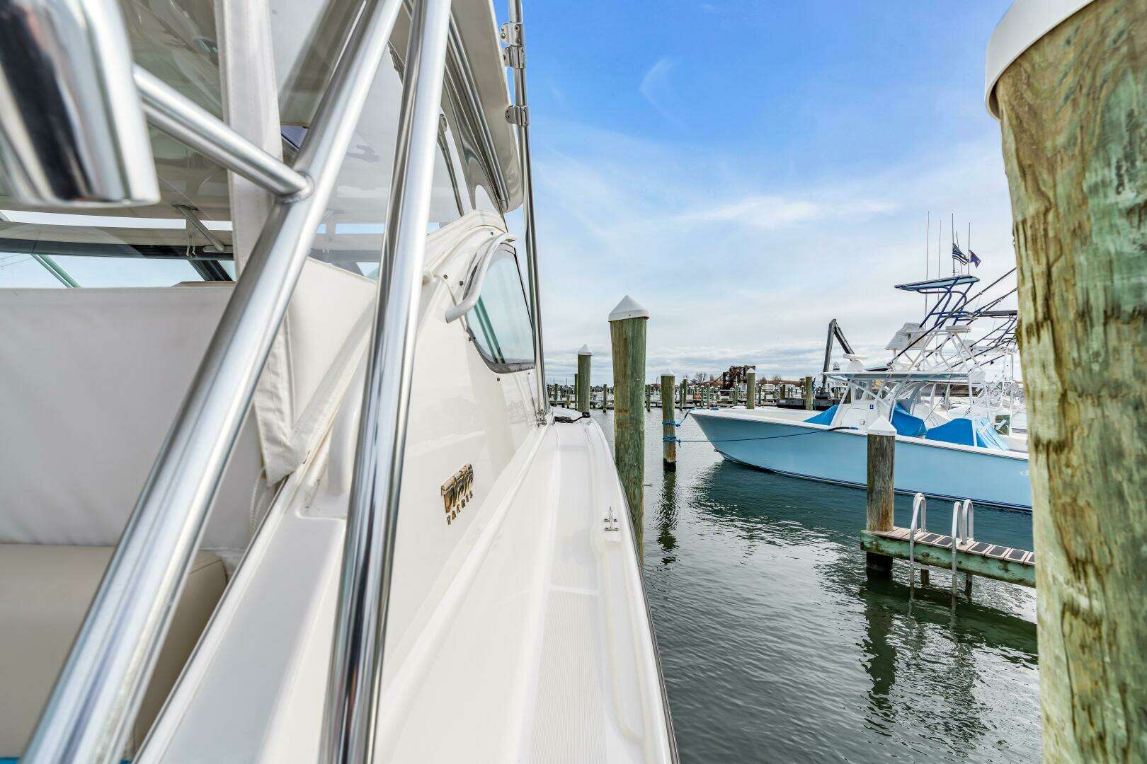 2006 Tiara Yachts 4200 Open - Image 27