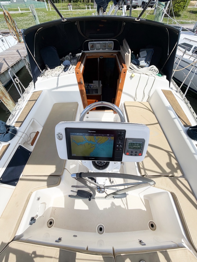 2001 Caliber 40 LRC - Image 28