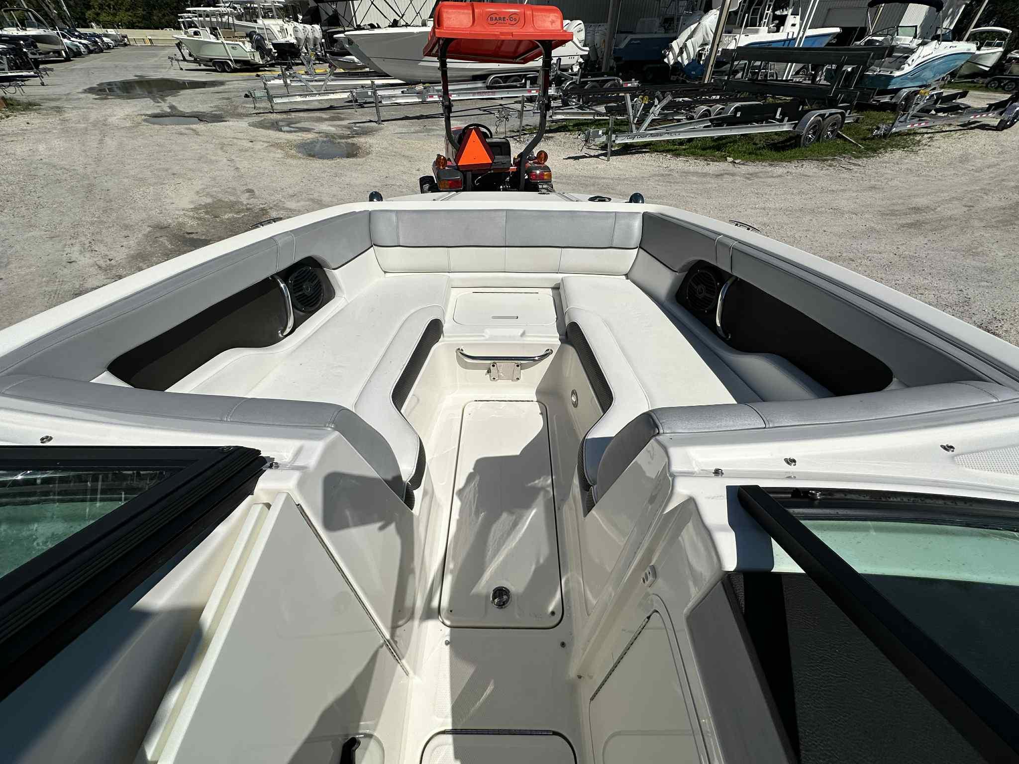 2017 SEA RAY 220 SDX - Image 15