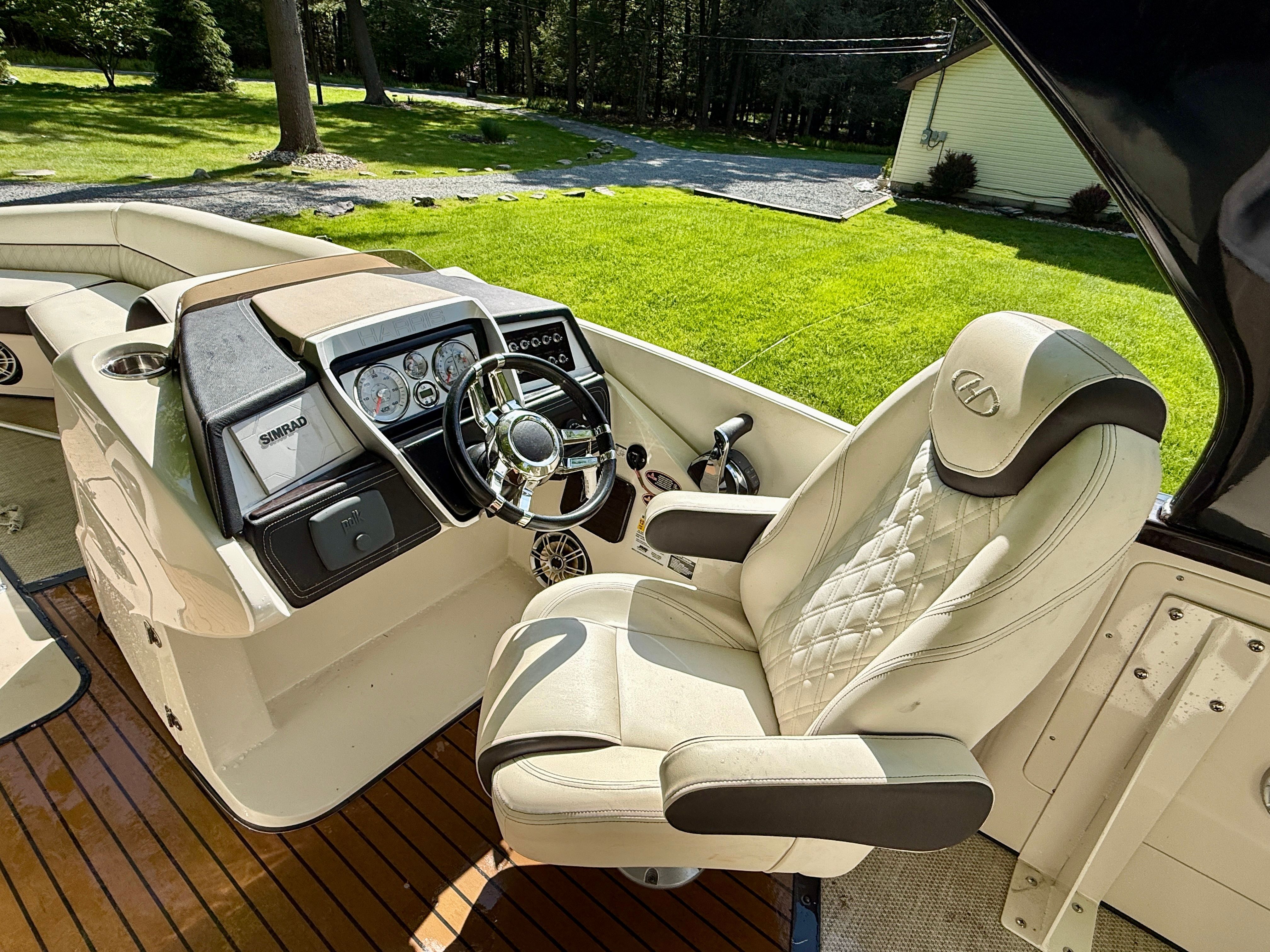 2017 Harris Crowne SL 250 - 3